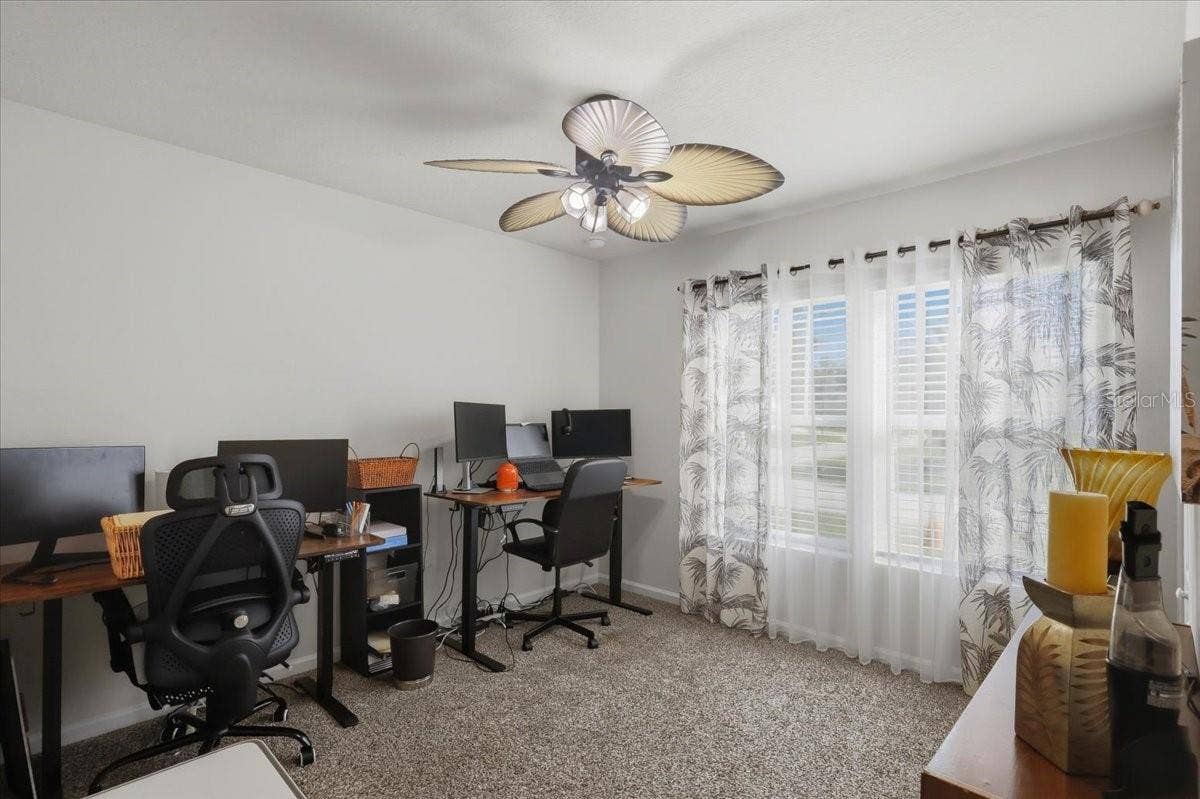35 PUTTER DRIVE, Palm Coast, FL 32164 35 PUTTER DRIVE, Palm Coast, FL 32164