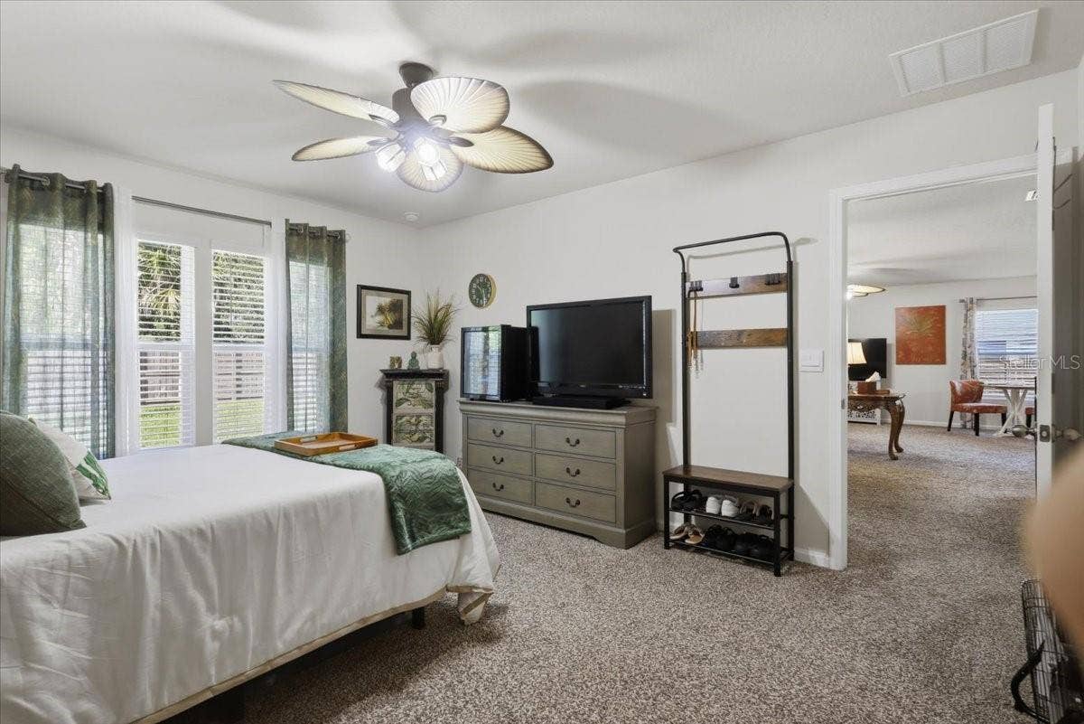 35 PUTTER DRIVE, Palm Coast, FL 32164 35 PUTTER DRIVE, Palm Coast, FL 32164