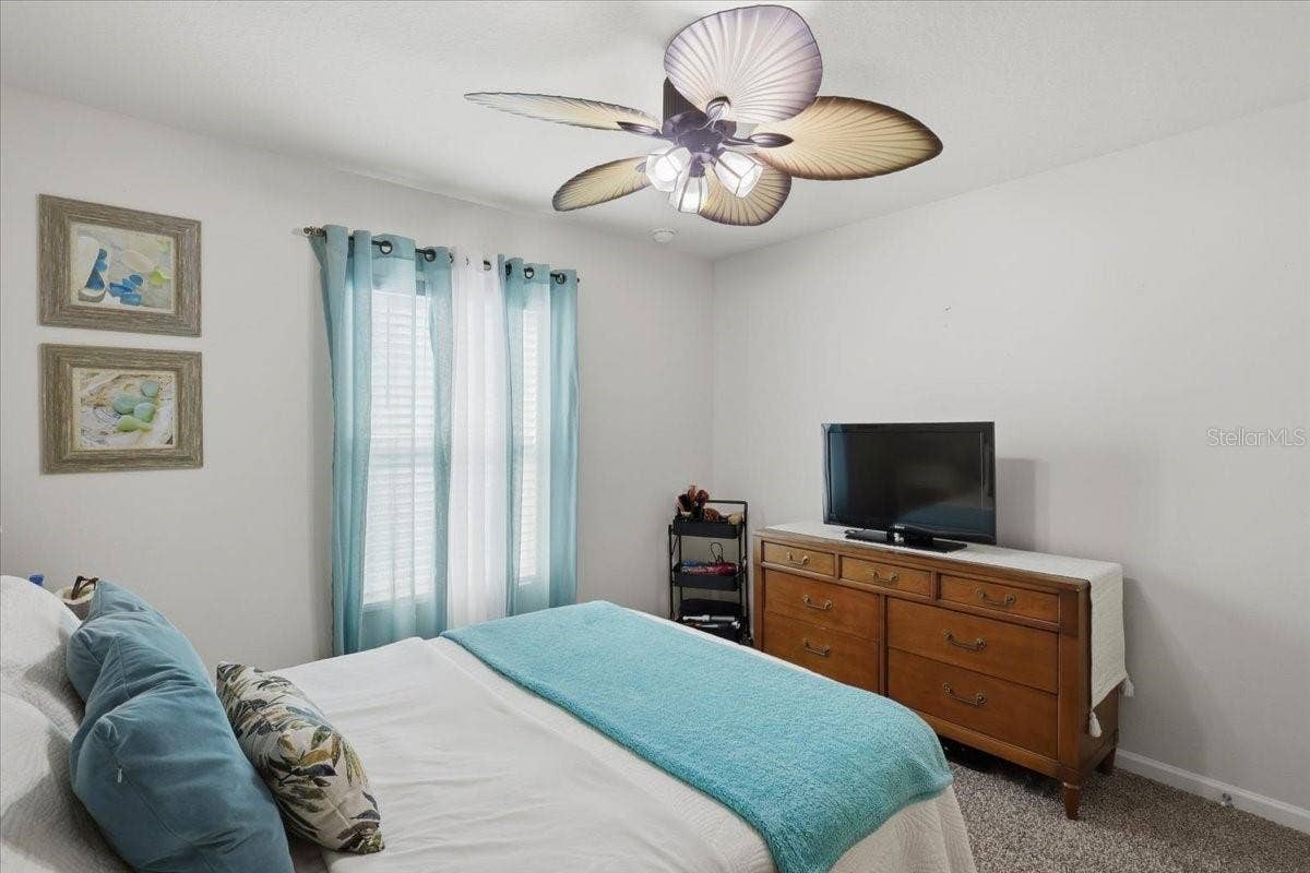 35 PUTTER DRIVE, Palm Coast, FL 32164 35 PUTTER DRIVE, Palm Coast, FL 32164