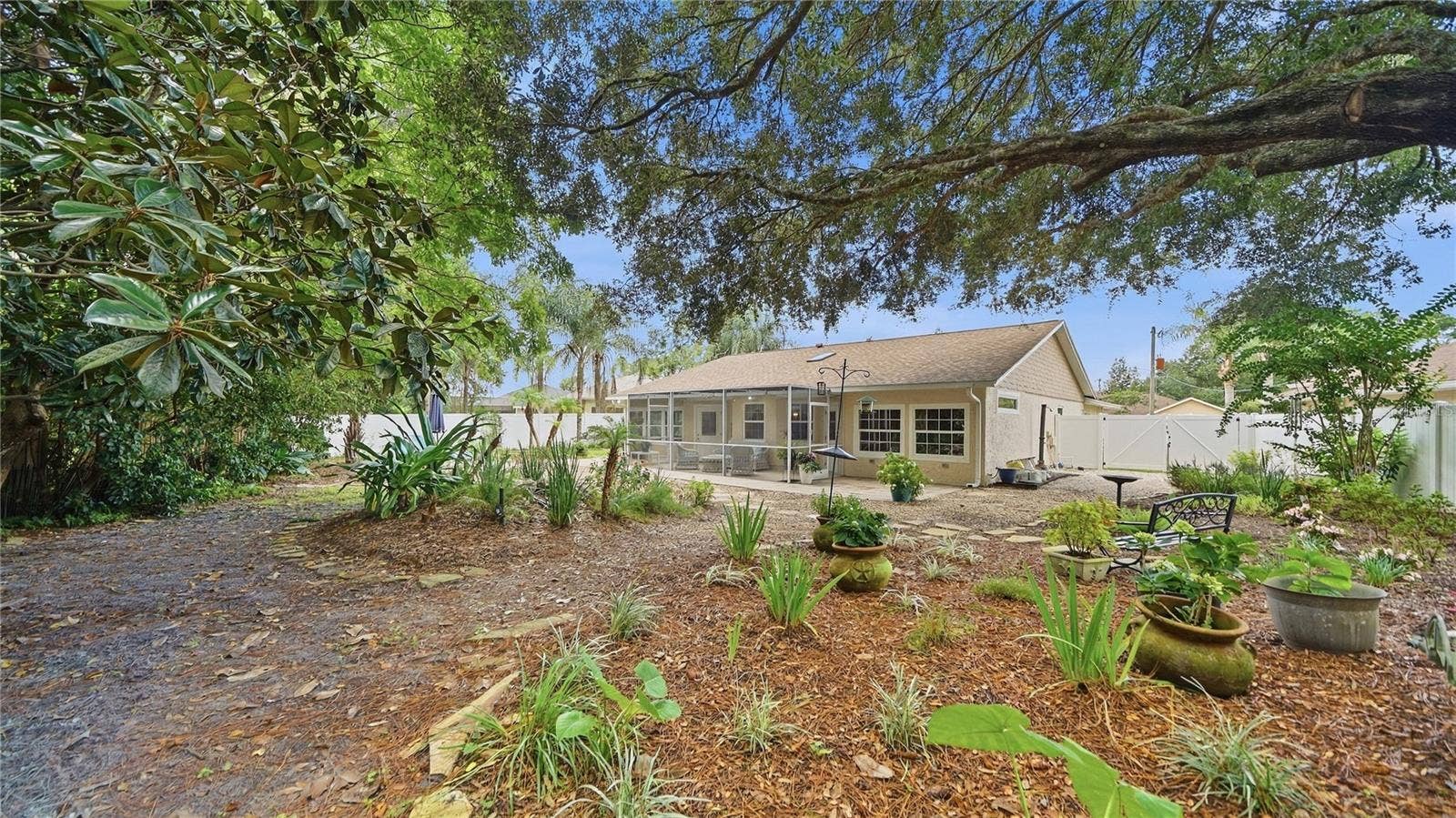 12 WOODFORD LANE, Palm Coast, FL 32164
