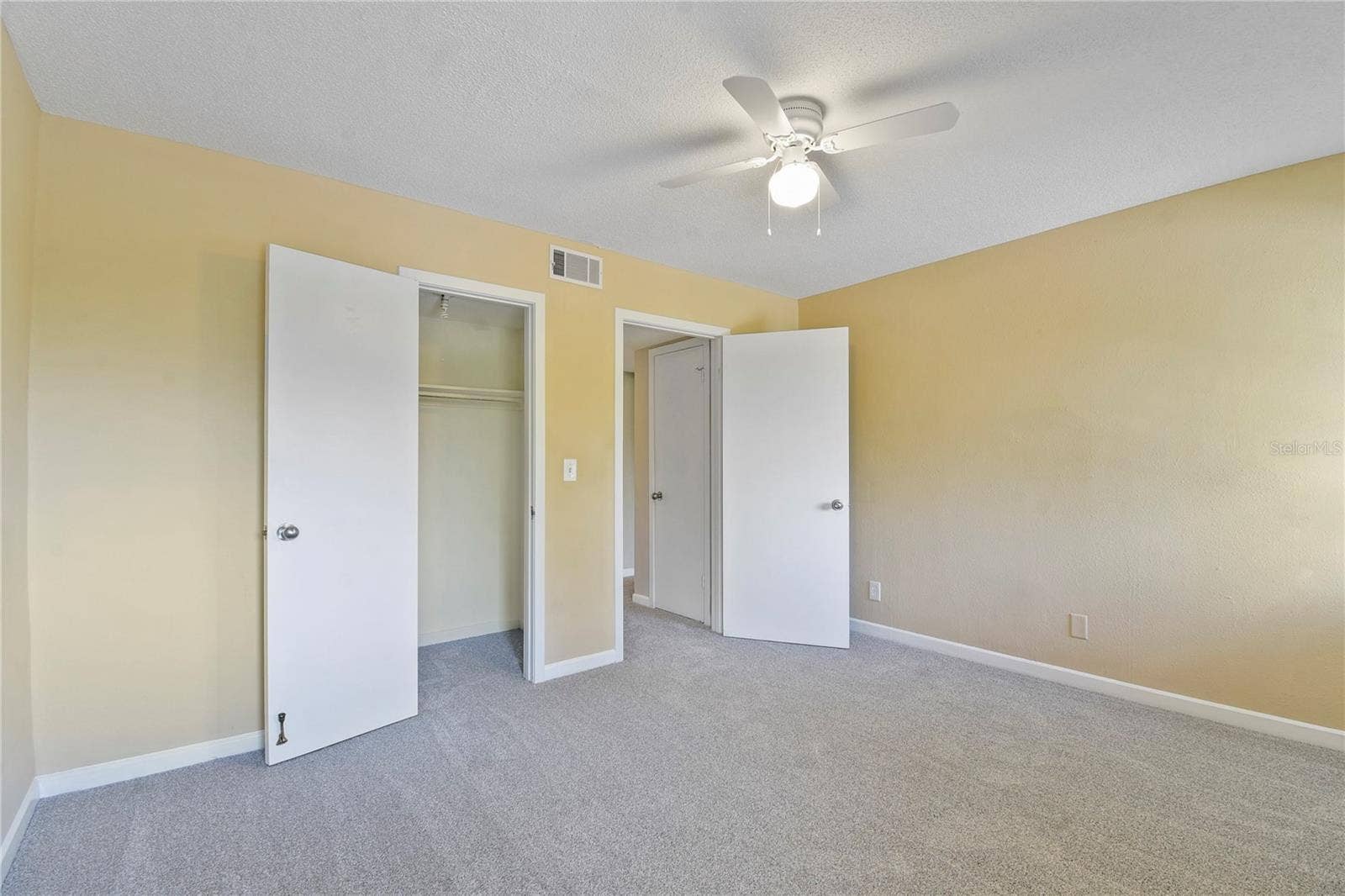 40 CLUB HOUSE DRIVE, #207, Palm Coast, FL 32137 40 CLUB HOUSE DRIVE, #207, Palm Coast, FL 32137