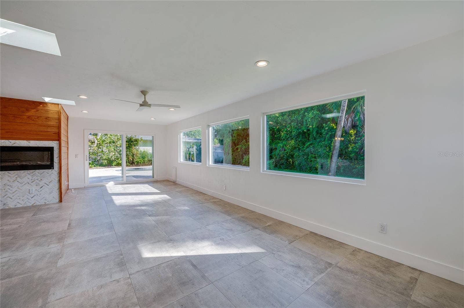 835 JOHN ANDERSON DRIVE, Ormond Beach, FL 32176 835 JOHN ANDERSON DRIVE, Ormond Beach, FL 32176