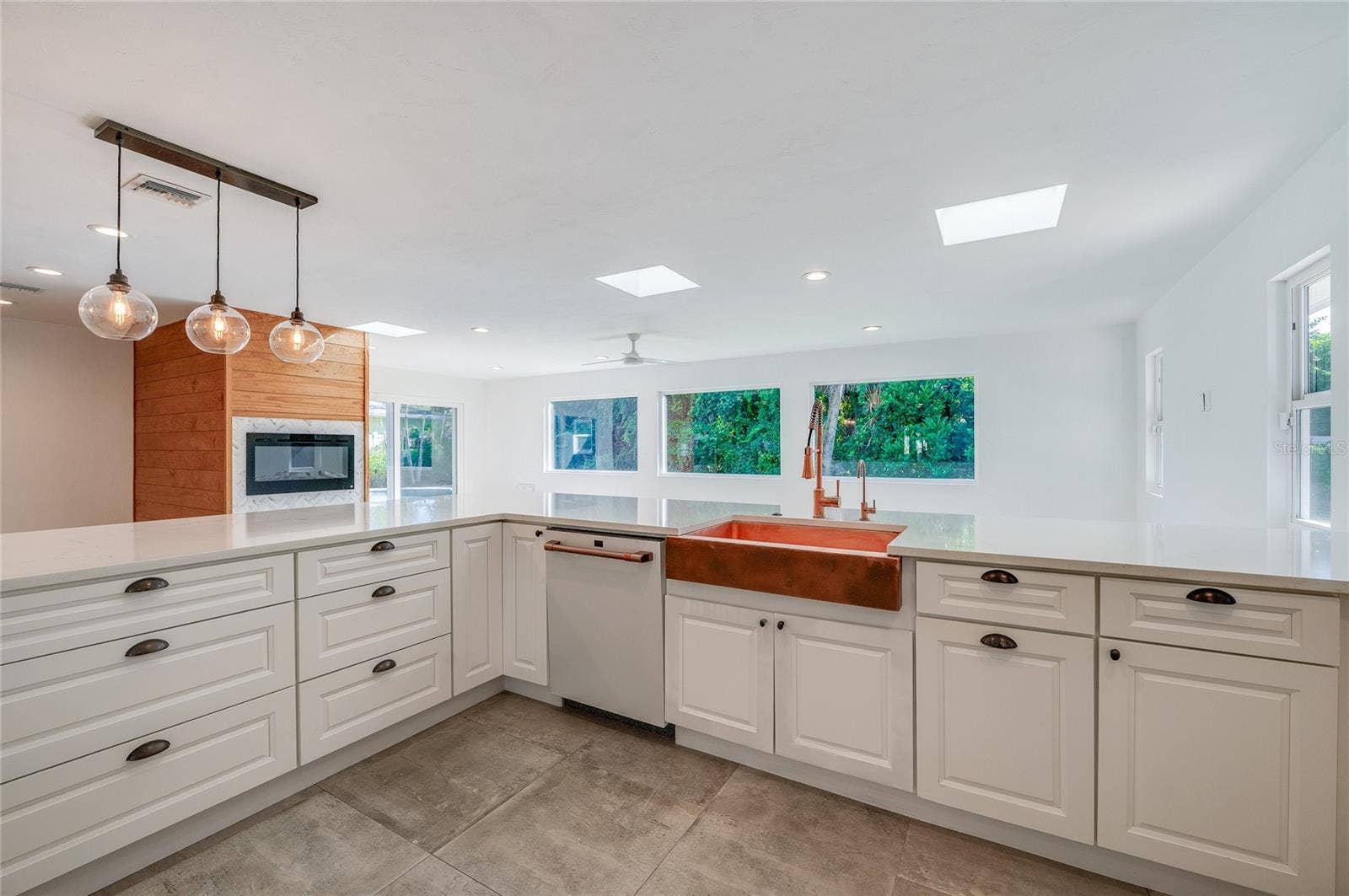 835 JOHN ANDERSON DRIVE, Ormond Beach, FL 32176 835 JOHN ANDERSON DRIVE, Ormond Beach, FL 32176