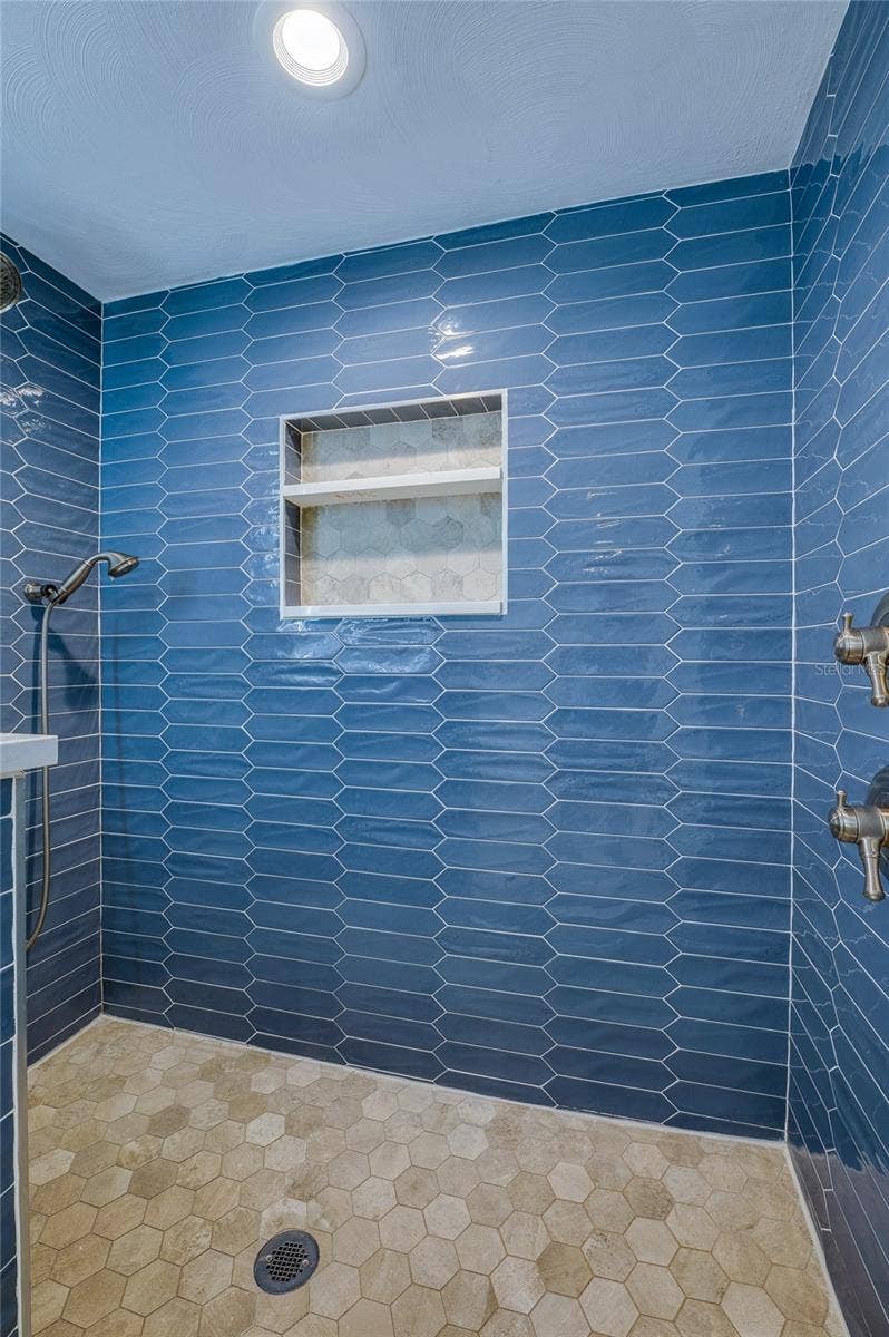835 JOHN ANDERSON DRIVE, Ormond Beach, FL 32176 835 JOHN ANDERSON DRIVE, Ormond Beach, FL 32176