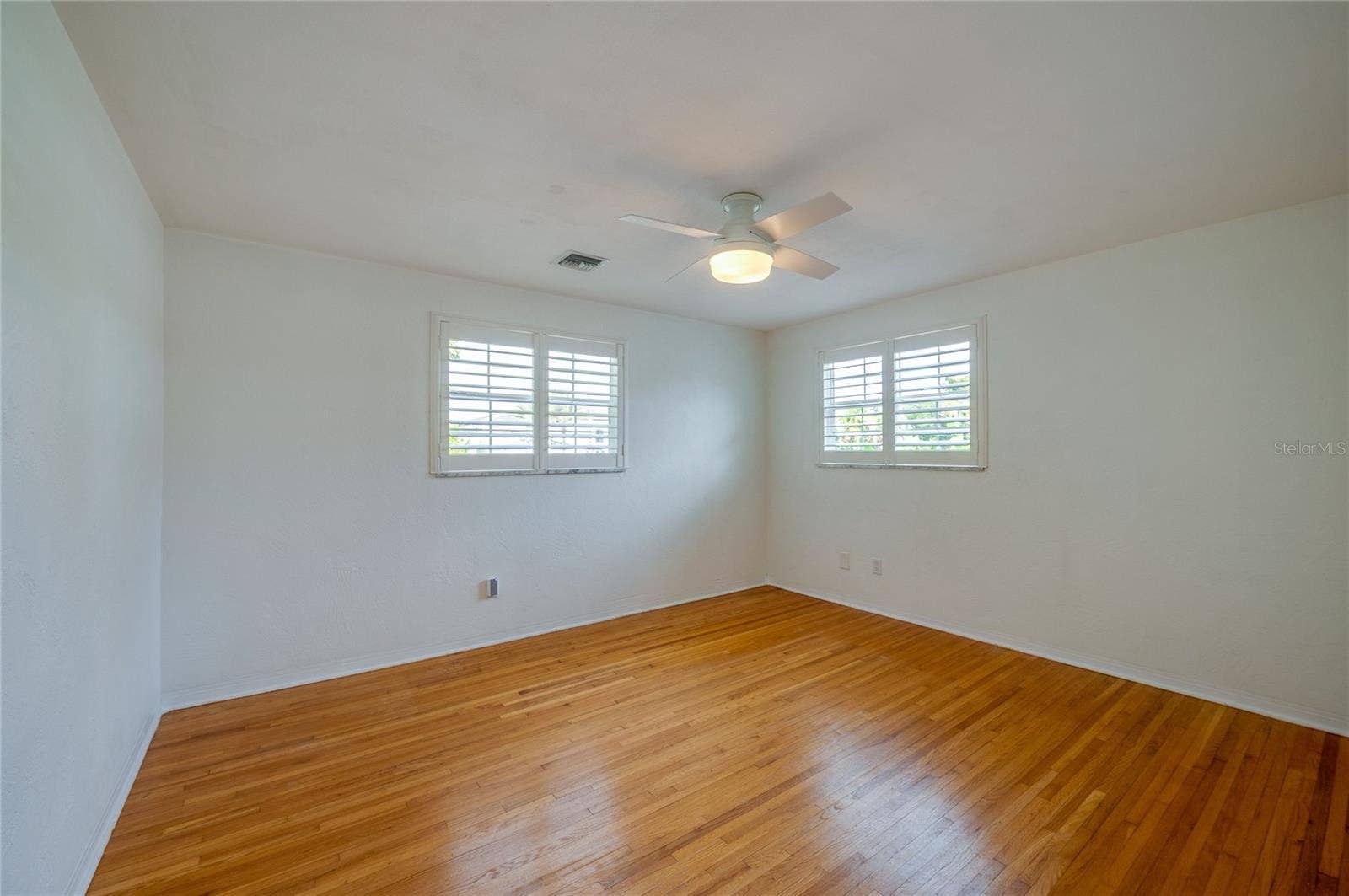 835 JOHN ANDERSON DRIVE, Ormond Beach, FL 32176 835 JOHN ANDERSON DRIVE, Ormond Beach, FL 32176