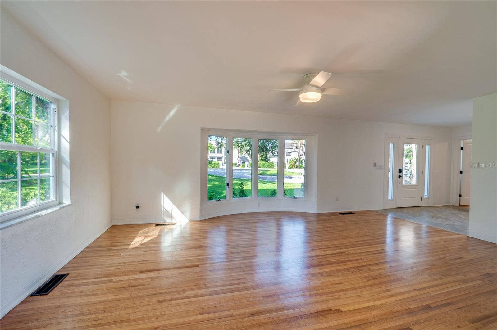 835 JOHN ANDERSON DRIVE, Ormond Beach, FL 32176 835 JOHN ANDERSON DRIVE, Ormond Beach, FL 32176