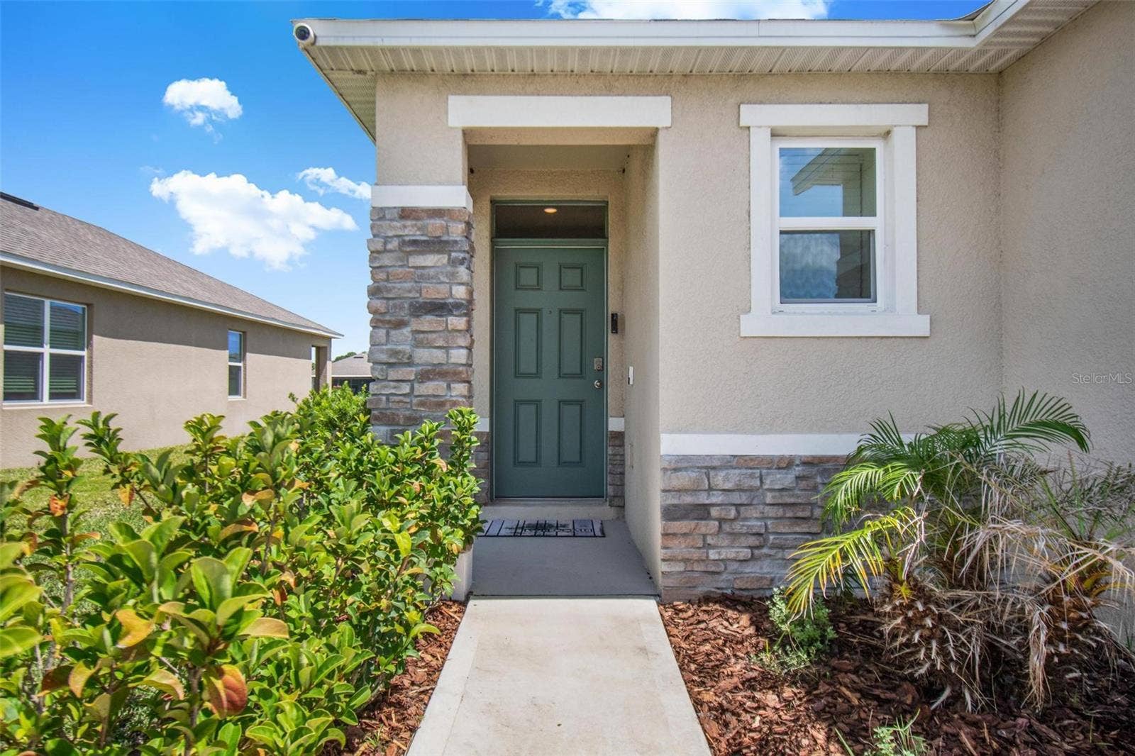 1337 CORK DRIVE, Ormond Beach, FL 32174 Front walkway