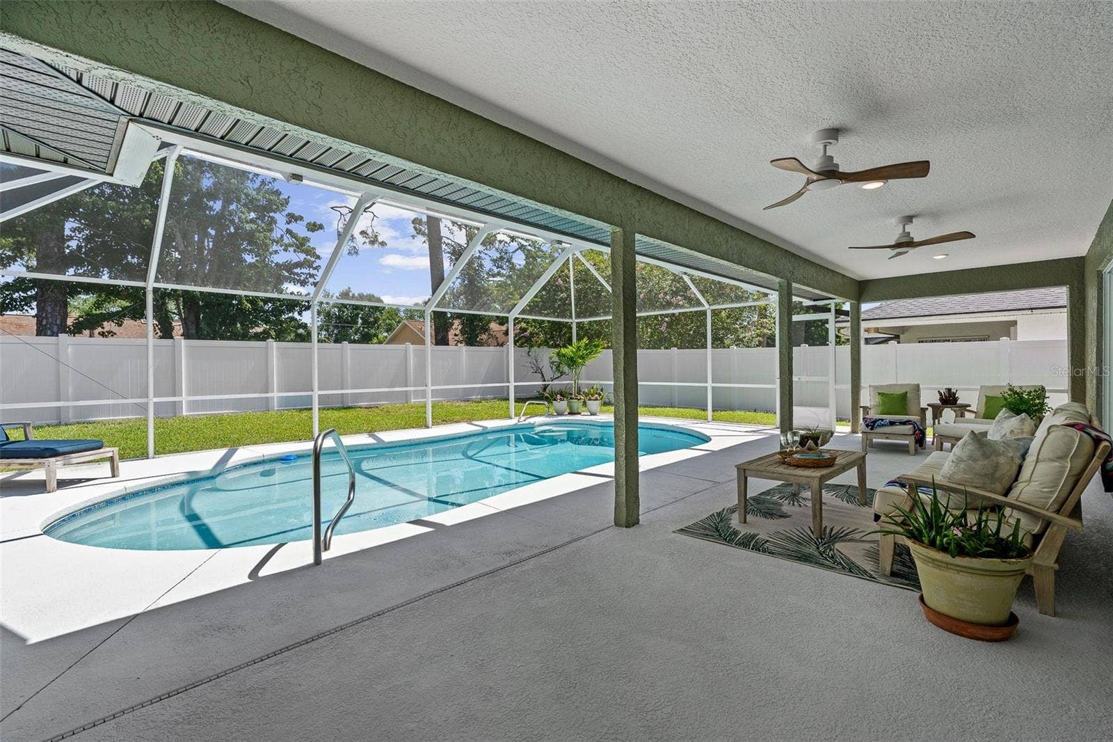 173 BAYSIDE DRIVE, Palm Coast, FL 32137 Pool and Porch