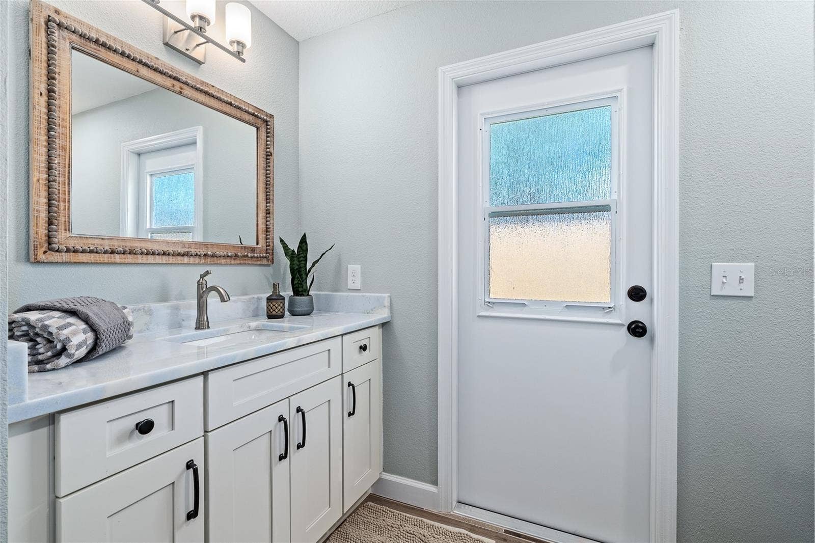 173 BAYSIDE DRIVE, Palm Coast, FL 32137 Guest Bathroom