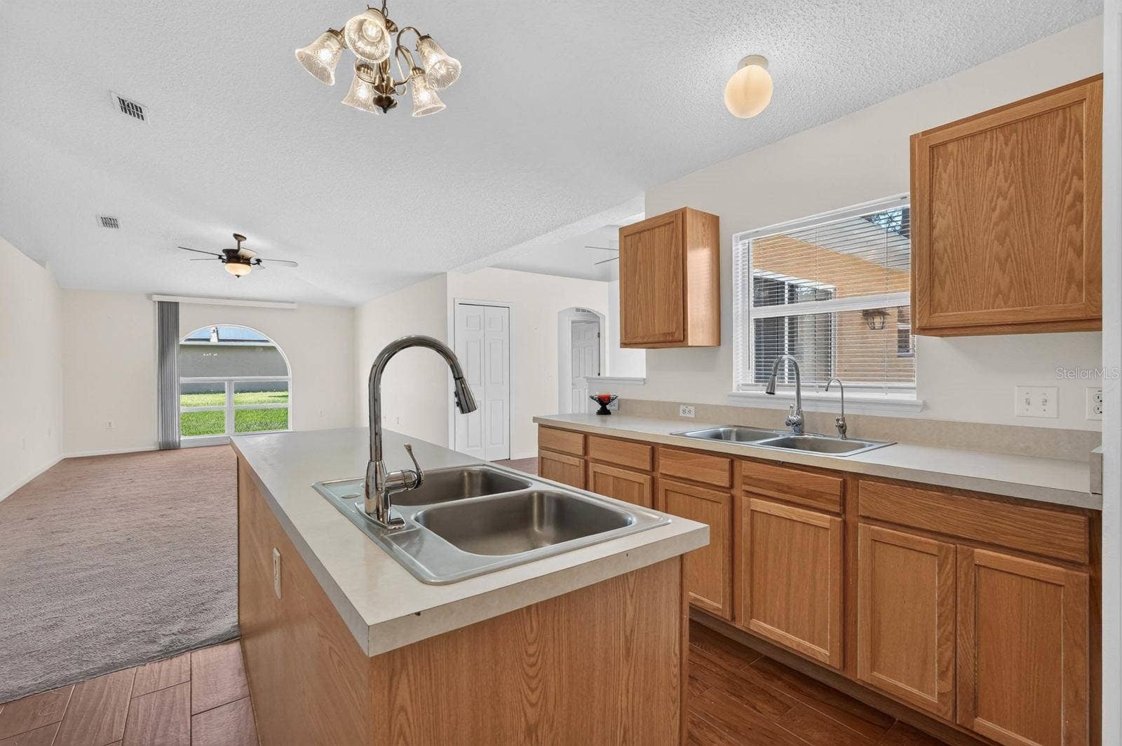 99 PICKERING DRIVE, Palm Coast, FL 32164 Kitchen