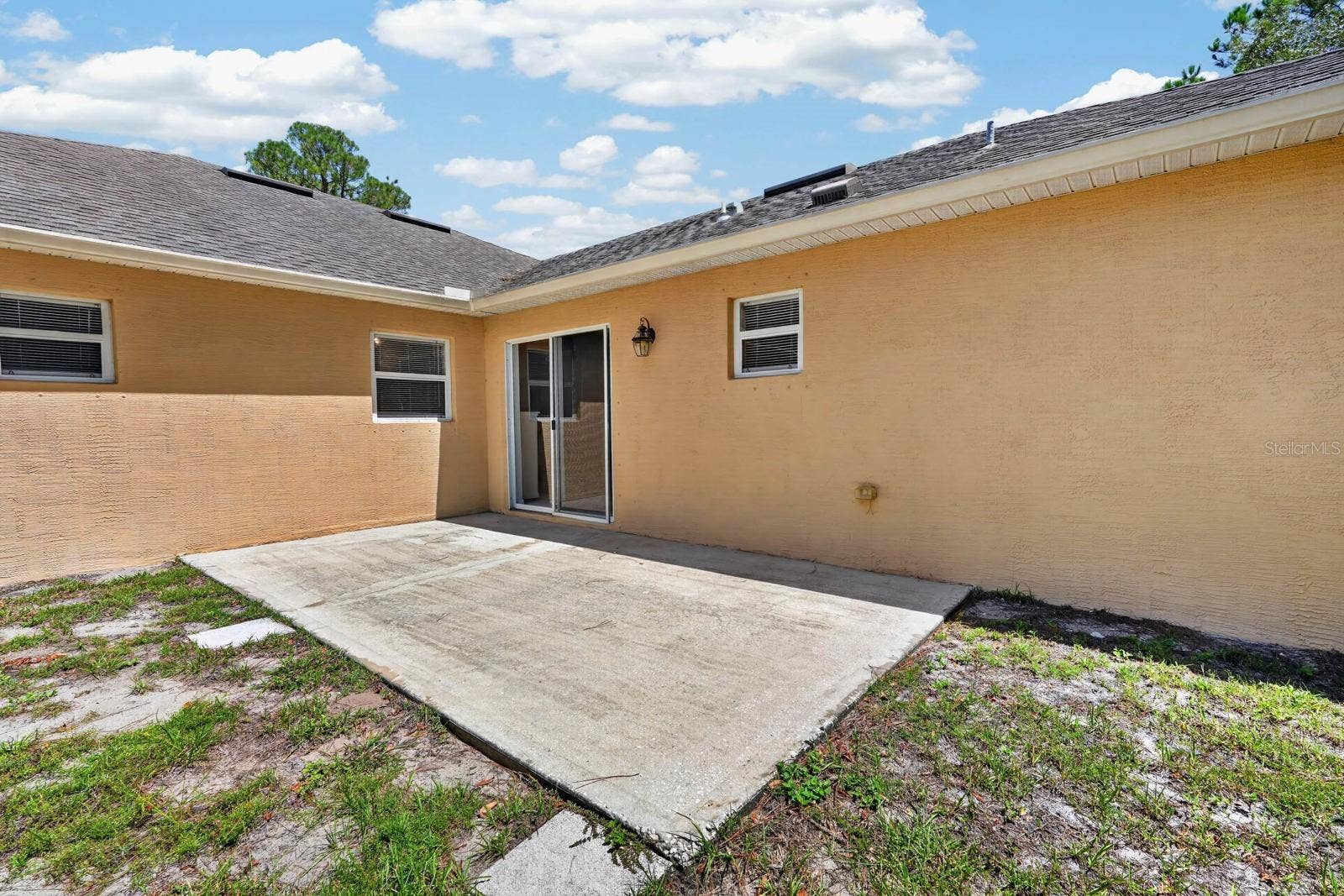 99 PICKERING DRIVE, Palm Coast, FL 32164 backyard
