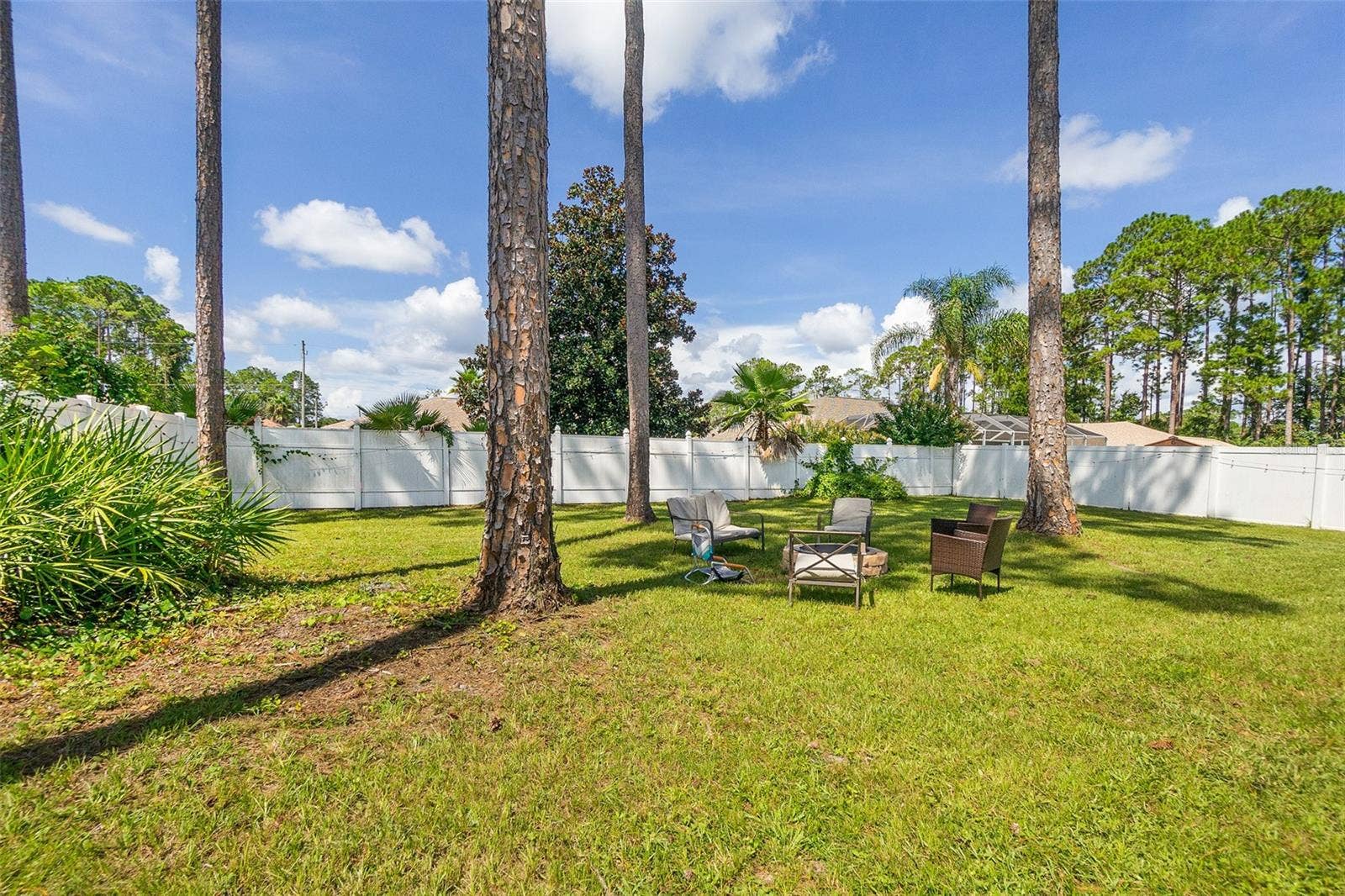 14 BALLARD LANE, Palm Coast, FL 32137 14 BALLARD LANE, Palm Coast, FL 32137