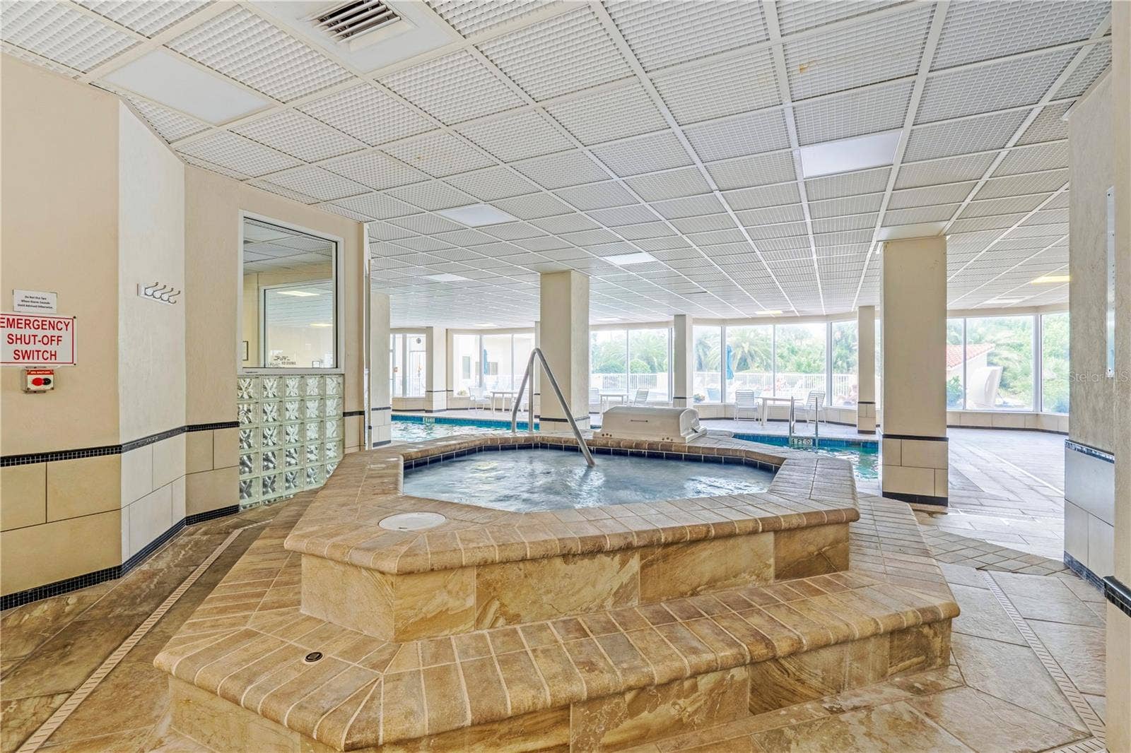 3 OCEANS WEST BOULEVARD, #2B2, Daytona Beach Shores, FL 32118 Spa