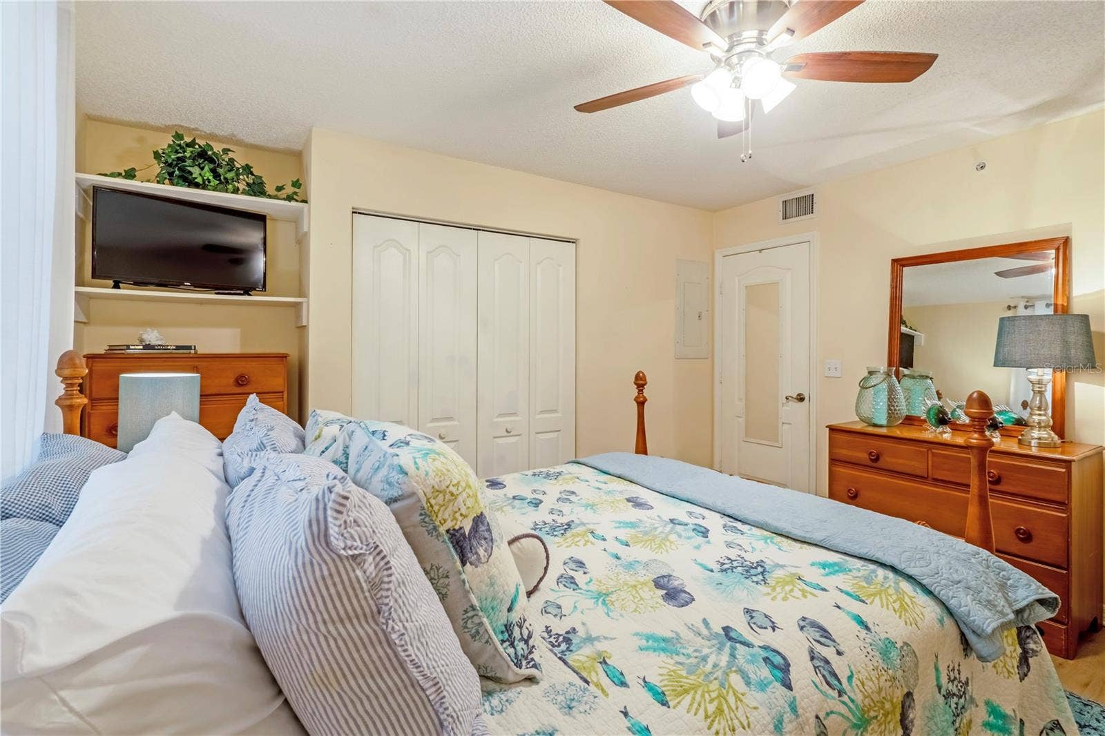 3 OCEANS WEST BOULEVARD, #2B2, Daytona Beach Shores, FL 32118 3 OCEANS WEST BOULEVARD, #2B2, Daytona Beach Shores, FL 32118