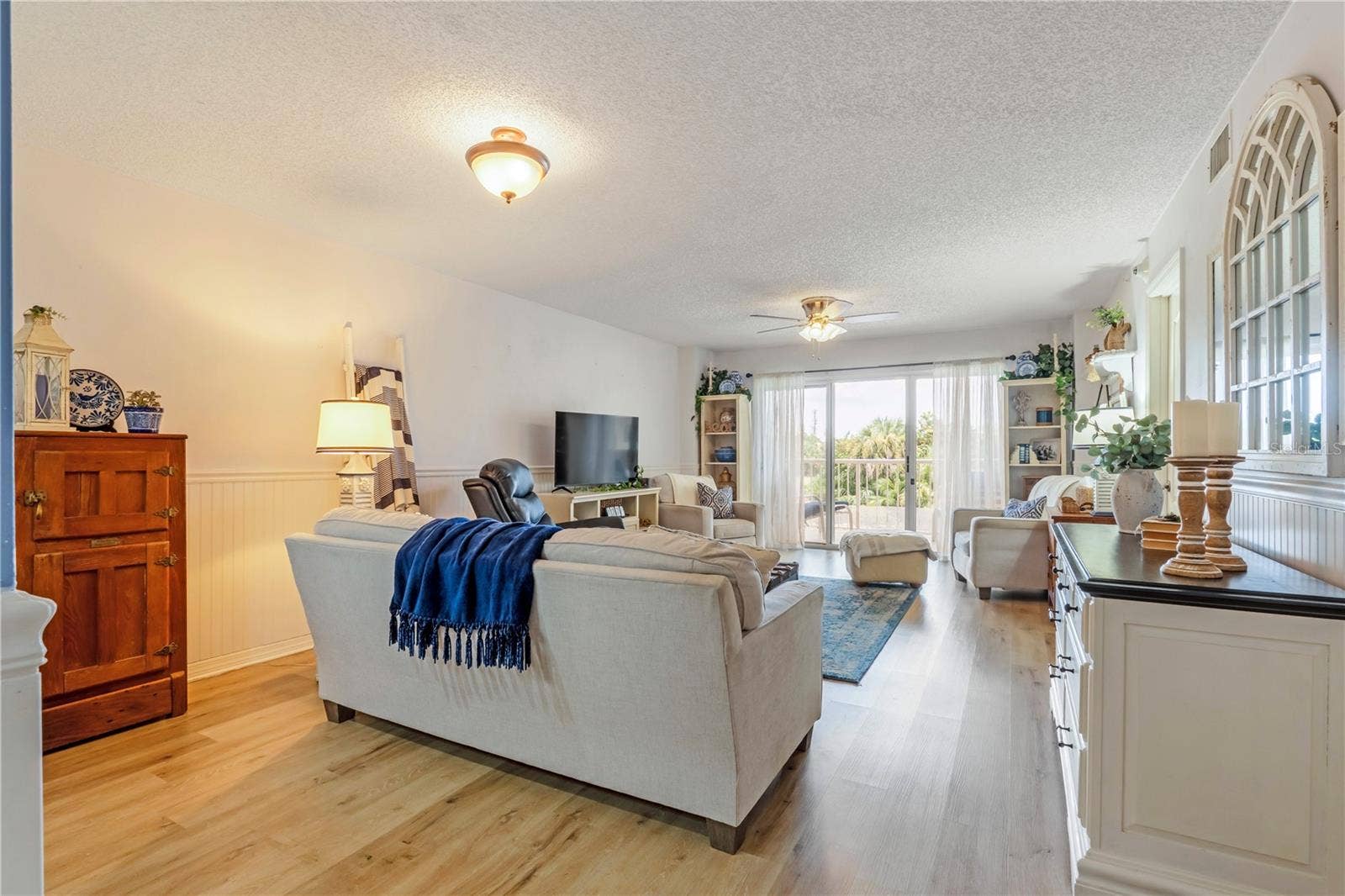 3 OCEANS WEST BOULEVARD, #2B2, Daytona Beach Shores, FL 32118 3 OCEANS WEST BOULEVARD, #2B2, Daytona Beach Shores, FL 32118