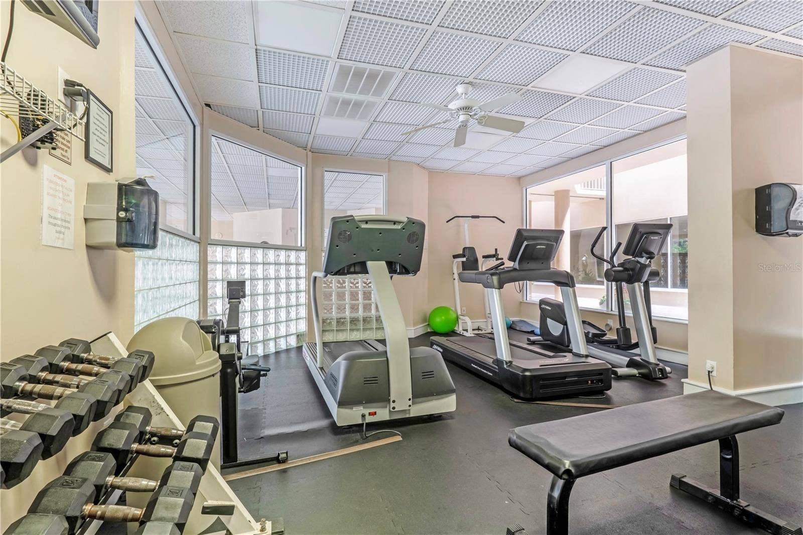 3 OCEANS WEST BOULEVARD, #2B2, Daytona Beach Shores, FL 32118 3 OCEANS WEST BOULEVARD, #2B2, Daytona Beach Shores, FL 32118