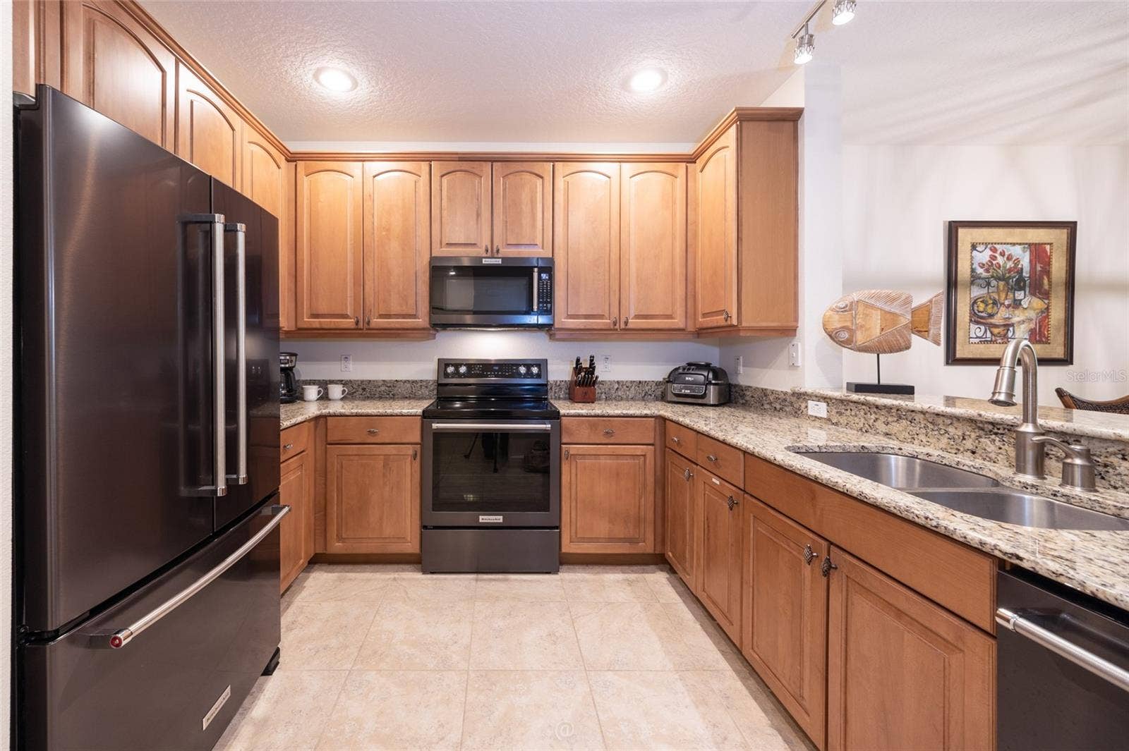 115 RIVERVIEW BEND S, #2123, Palm Coast, FL 32137 FULLY EQUIPPED KITCHEN: TALL 42" UPPER CABINETS