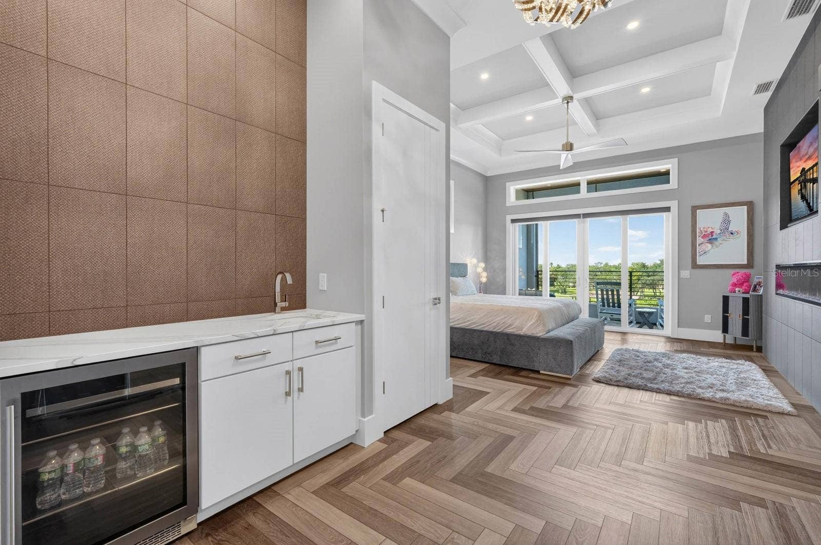 304 YACHT HARBOR DRIVE, Palm Coast, FL 32137 Even the morning coffee or evening glass of wine is just steps away.