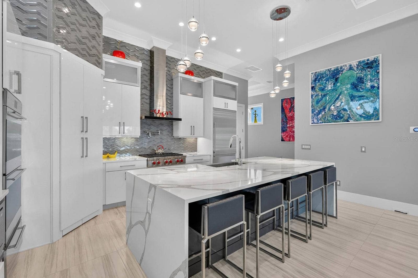 304 YACHT HARBOR DRIVE, Palm Coast, FL 32137 The island is where everyone ends up anyway. Generous seating, abundant prep space and an open layout make this kitchen as social as it is functional.