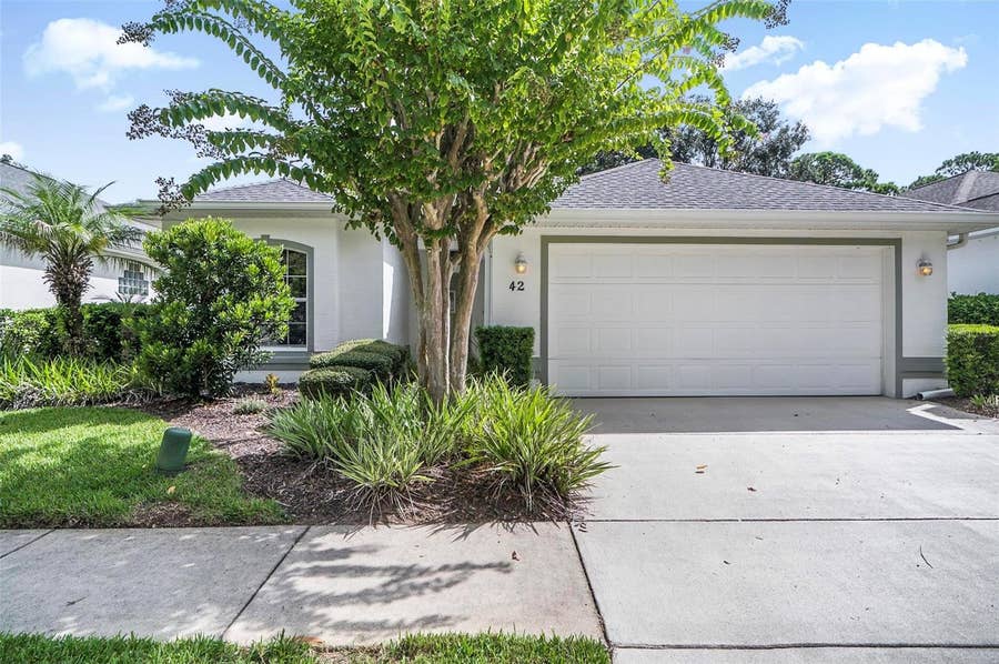 Property photo for 42 W WATERSIDE PKWY, Palm Coast, FL