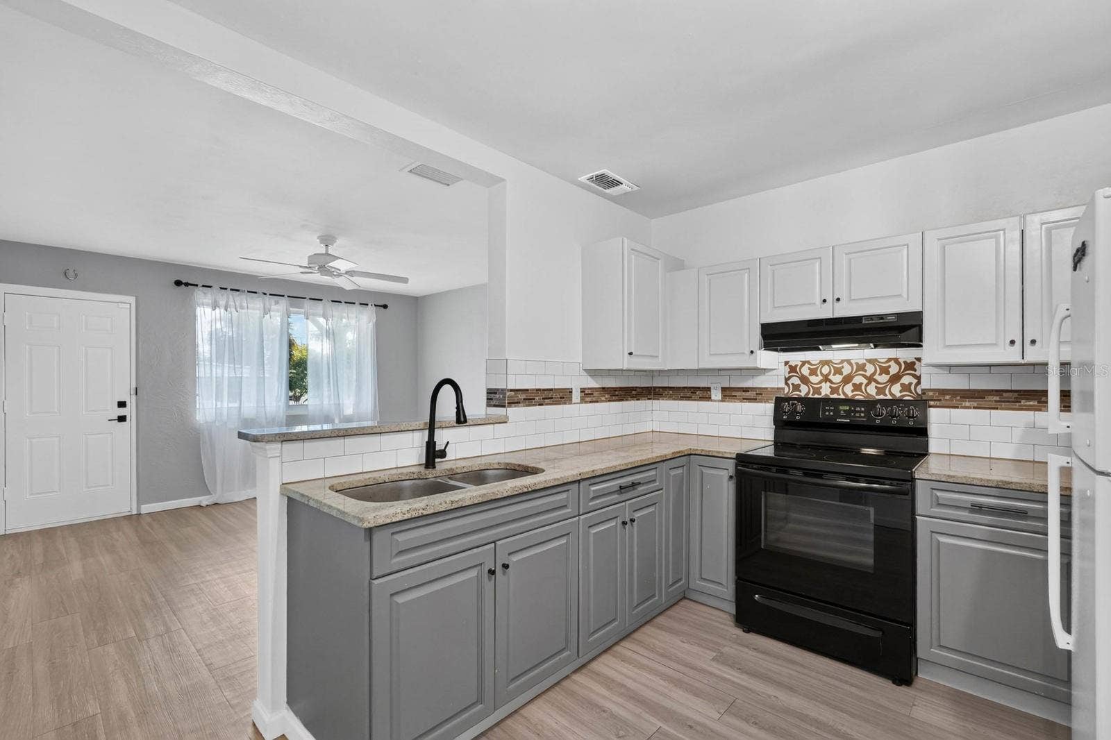 856 BERKSHIRE ROAD, Daytona Beach, FL 32117 856 BERKSHIRE ROAD, Daytona Beach, FL 32117