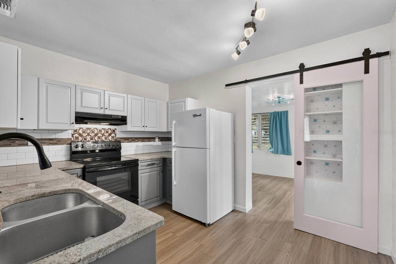 856 BERKSHIRE ROAD, Daytona Beach, FL 32117 856 BERKSHIRE ROAD, Daytona Beach, FL 32117