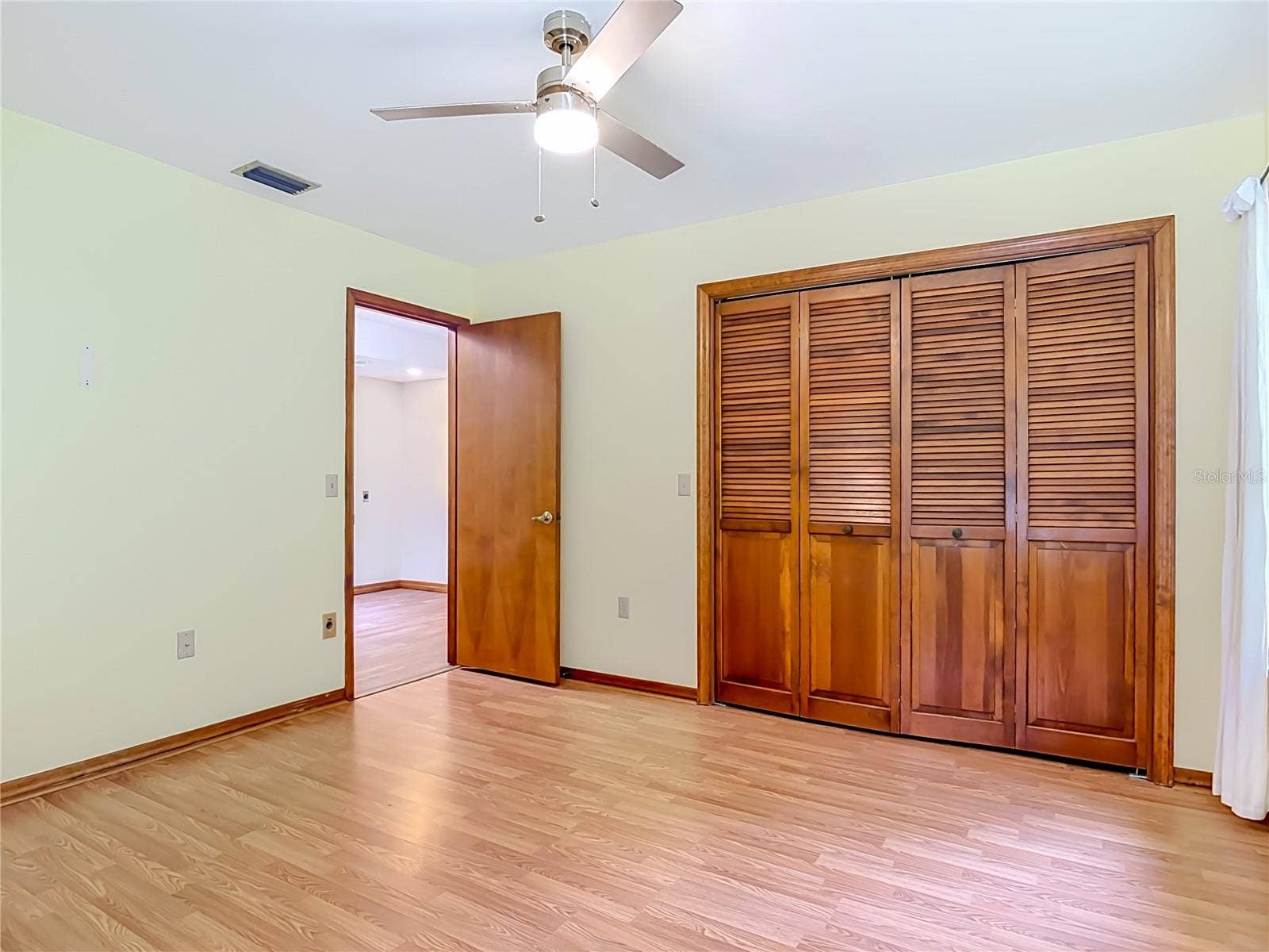 1032 VALLEY FORGE ROAD, Deland, FL 32720 1032 VALLEY FORGE ROAD, Deland, FL 32720