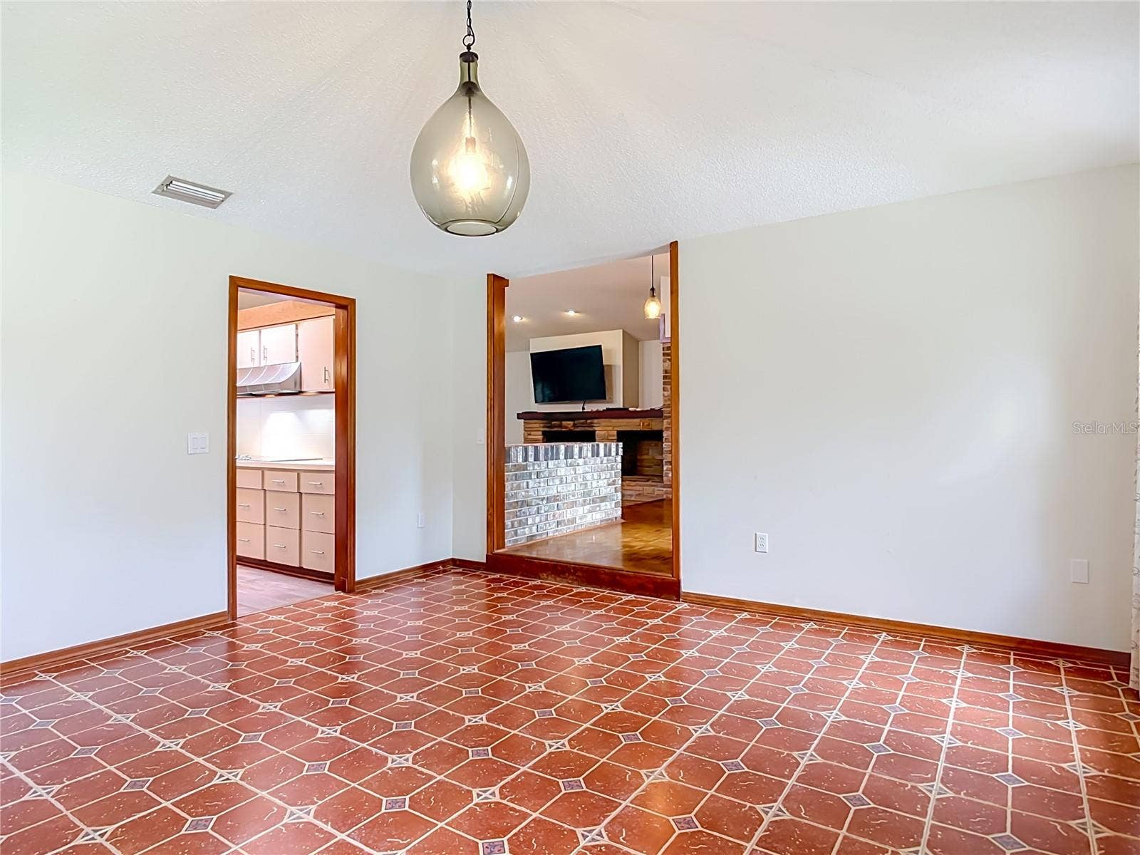 1032 VALLEY FORGE ROAD, Deland, FL 32720 1032 VALLEY FORGE ROAD, Deland, FL 32720