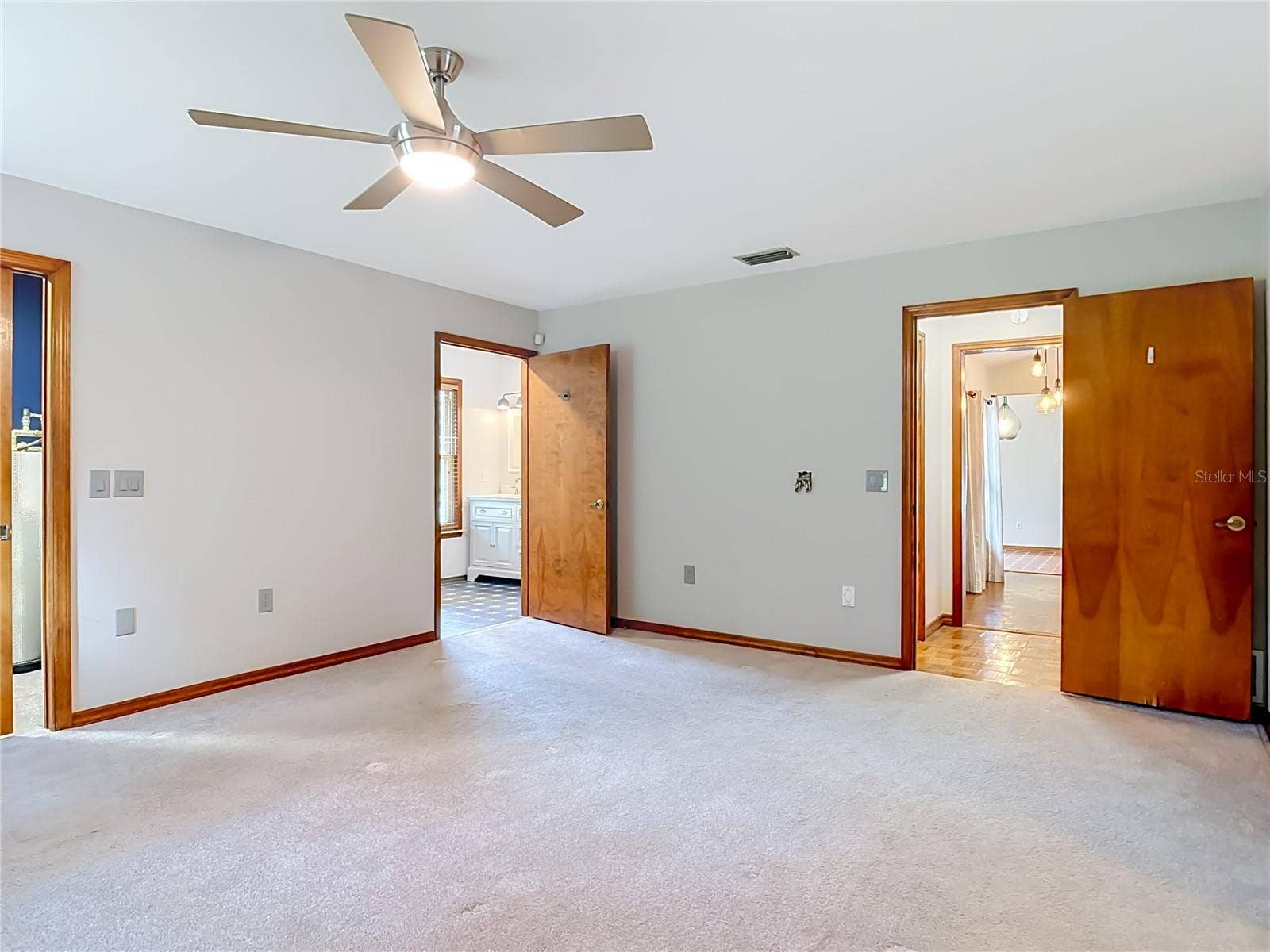 1032 VALLEY FORGE ROAD, Deland, FL 32720 1032 VALLEY FORGE ROAD, Deland, FL 32720