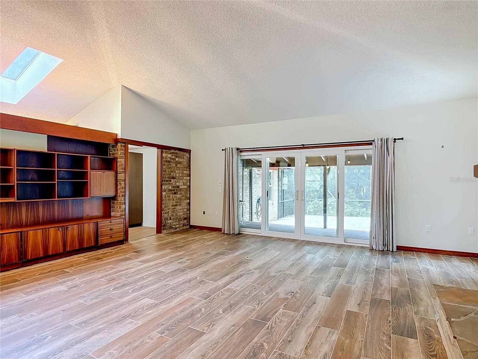 1032 VALLEY FORGE ROAD, Deland, FL 32720 1032 VALLEY FORGE ROAD, Deland, FL 32720