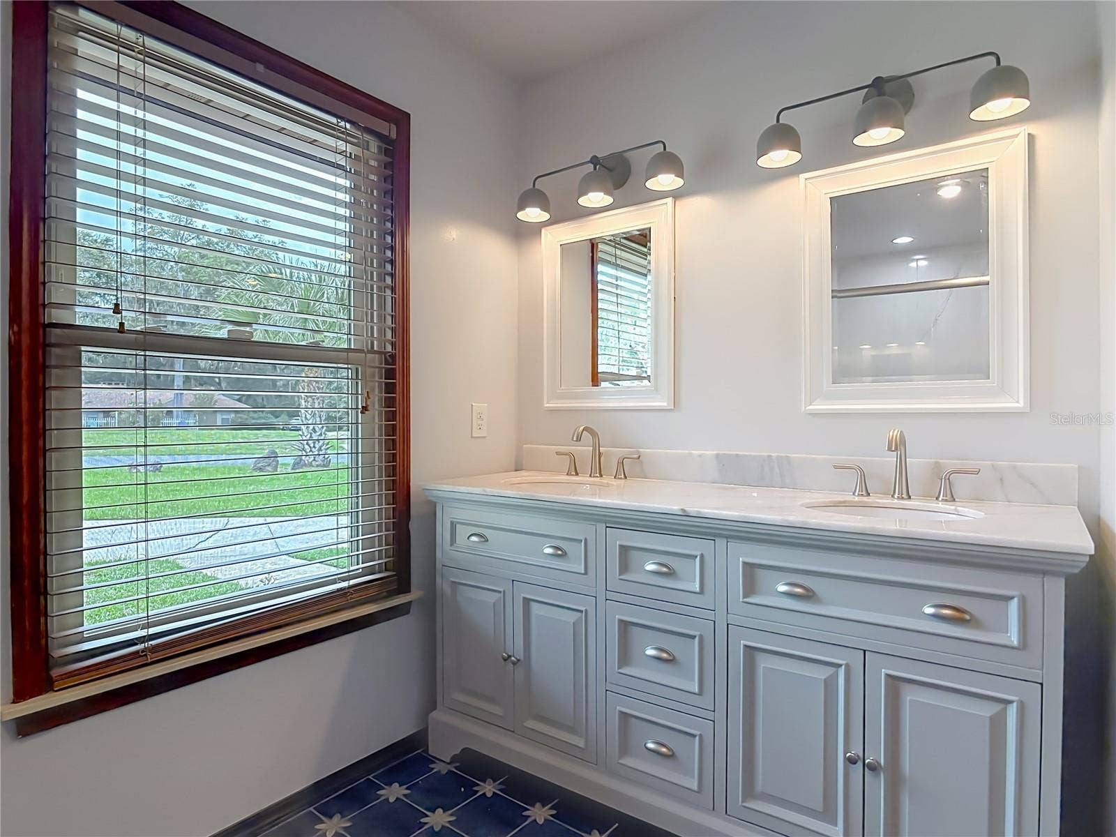 1032 VALLEY FORGE ROAD, Deland, FL 32720 1032 VALLEY FORGE ROAD, Deland, FL 32720