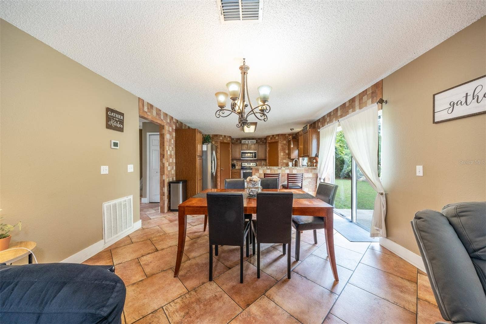 17 PINELL LANE, Palm Coast, FL 32164 17 PINELL LANE, Palm Coast, FL 32164