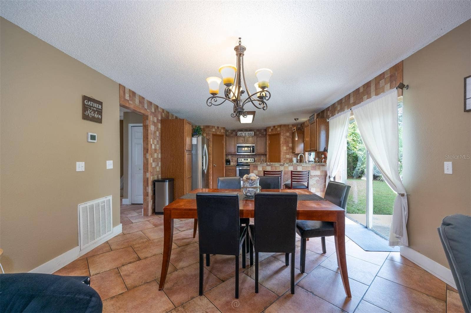17 PINELL LANE, Palm Coast, FL 32164 17 PINELL LANE, Palm Coast, FL 32164