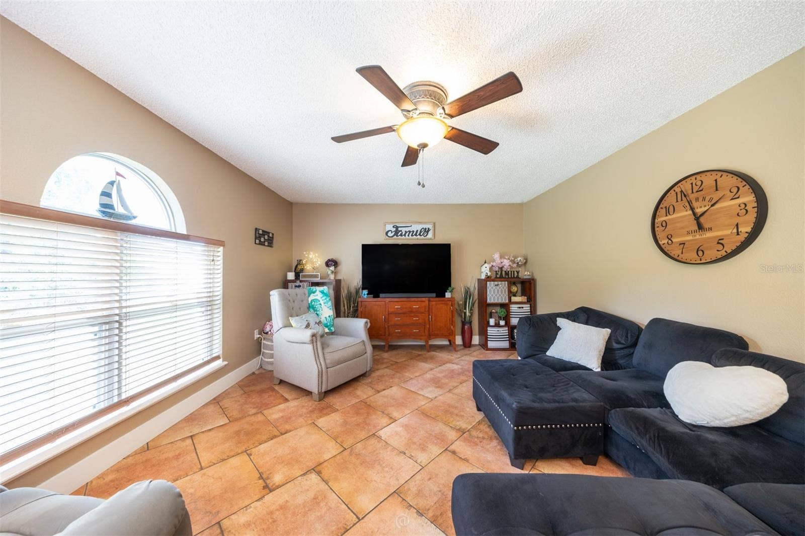 17 PINELL LANE, Palm Coast, FL 32164 17 PINELL LANE, Palm Coast, FL 32164