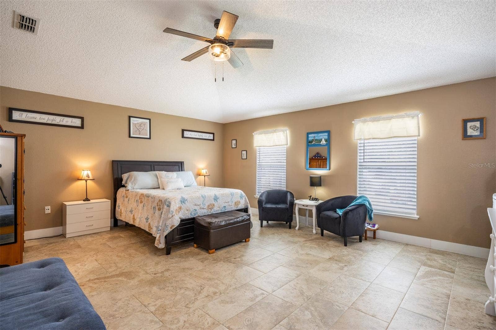17 PINELL LANE, Palm Coast, FL 32164 17 PINELL LANE, Palm Coast, FL 32164