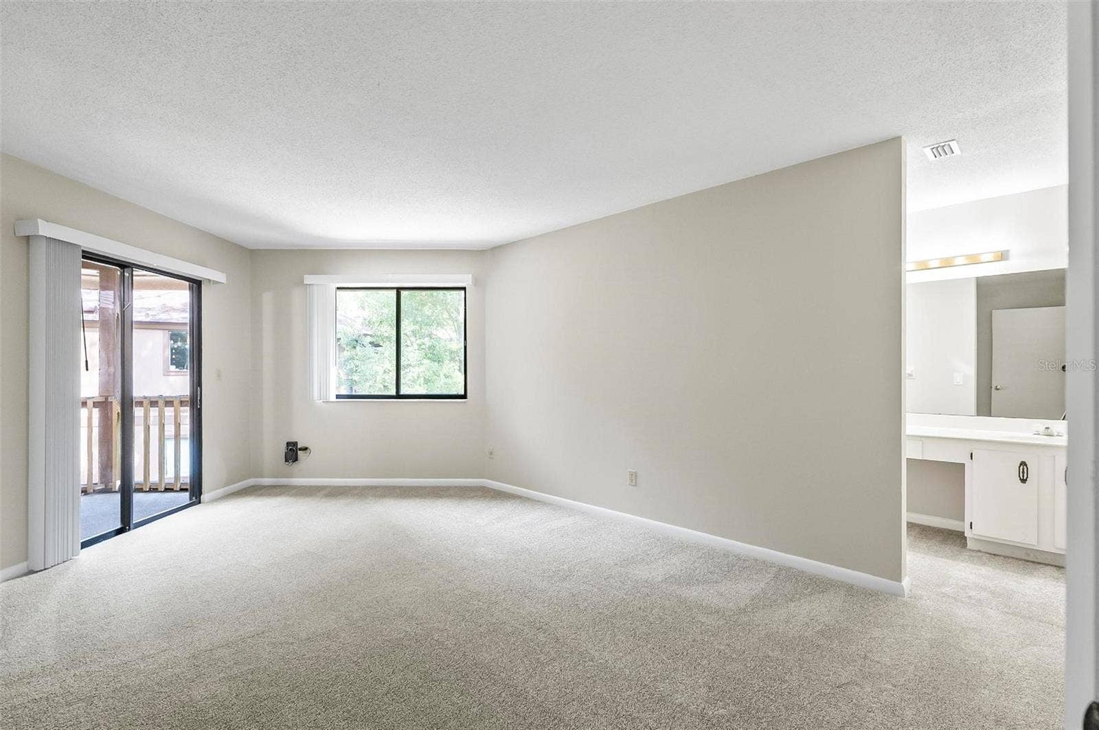 14 OAKMONT COURT, #14, Palm Coast, FL 32137