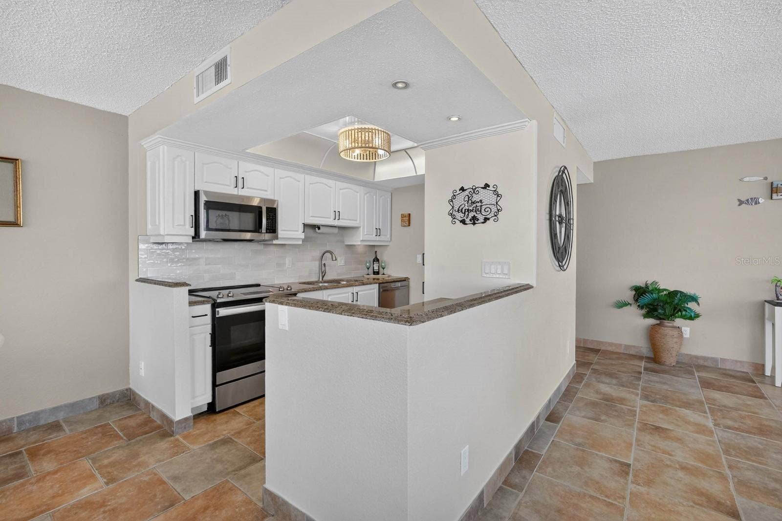 2828 N ATLANTIC AVENUE, #305, Daytona Beach, FL 32118
