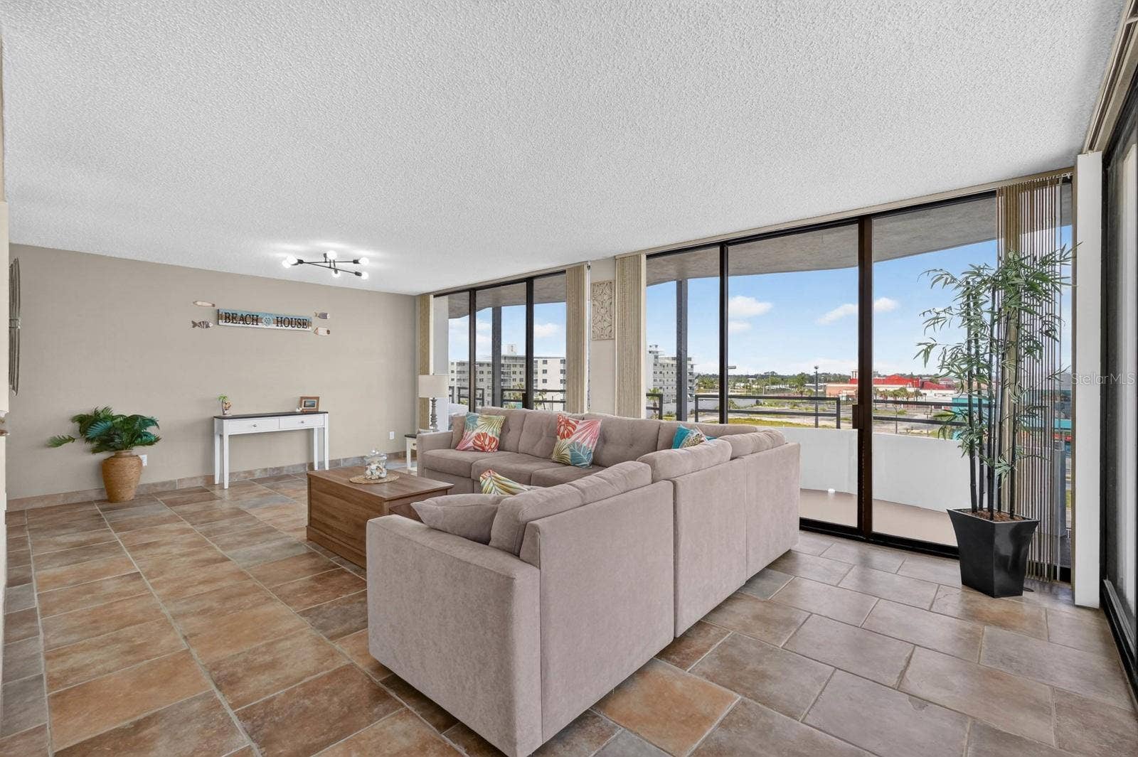 2828 N ATLANTIC AVENUE, #305, Daytona Beach, FL 32118