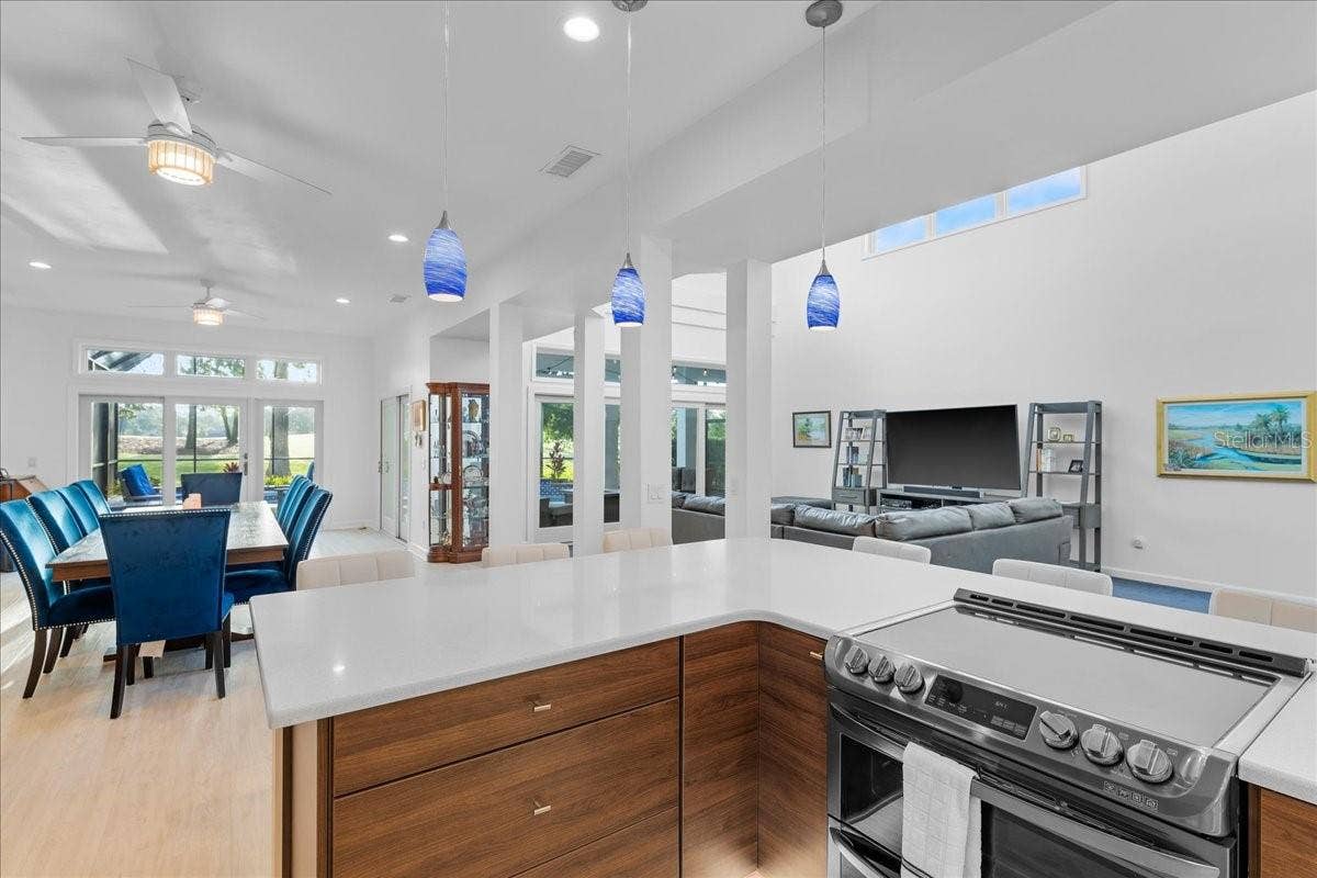 13 BAY POINT DRIVE, Ormond Beach, FL 32174