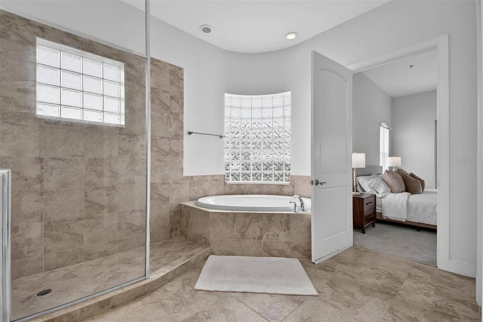 140 AVENUE DE LA MER, #1703, Palm Coast, FL 32137 140 AVENUE DE LA MER, #1703, Palm Coast, FL 32137