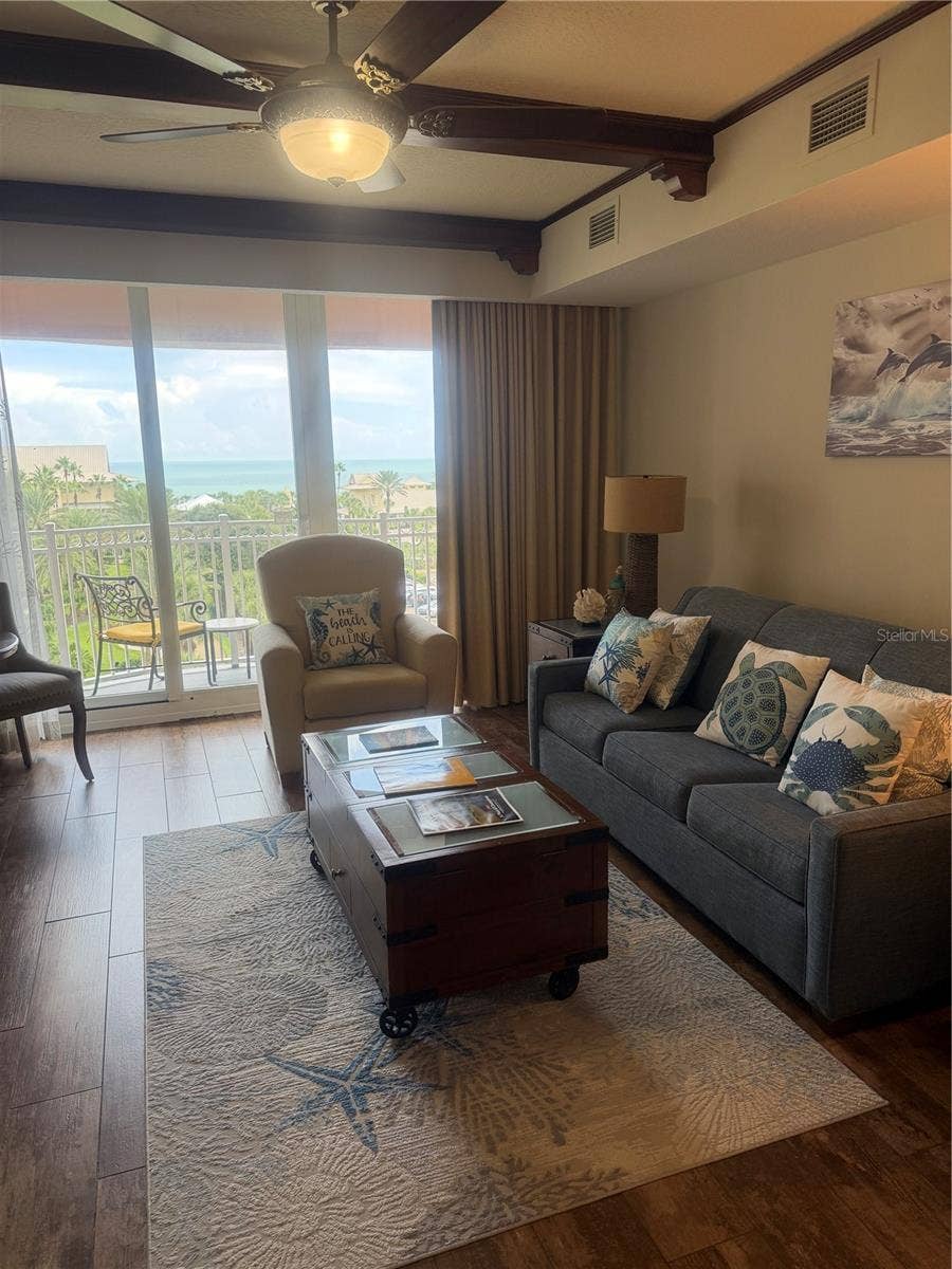 200 OCEAN CREST DRIVE, #427, Palm Coast, FL 32137 200 OCEAN CREST DRIVE, #427, Palm Coast, FL 32137