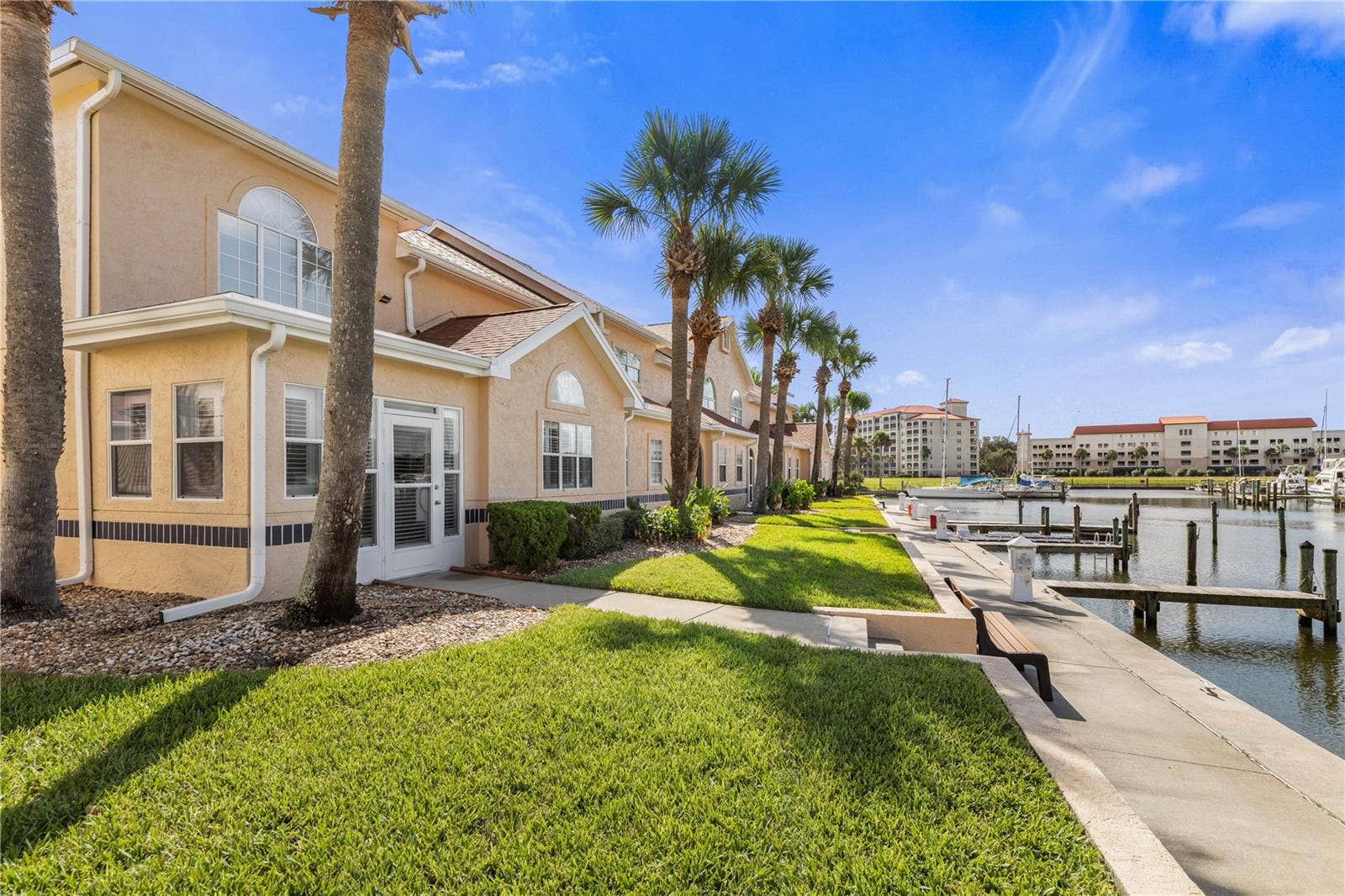 53 RIVERS EDGE LANE, Palm Coast, FL 32137