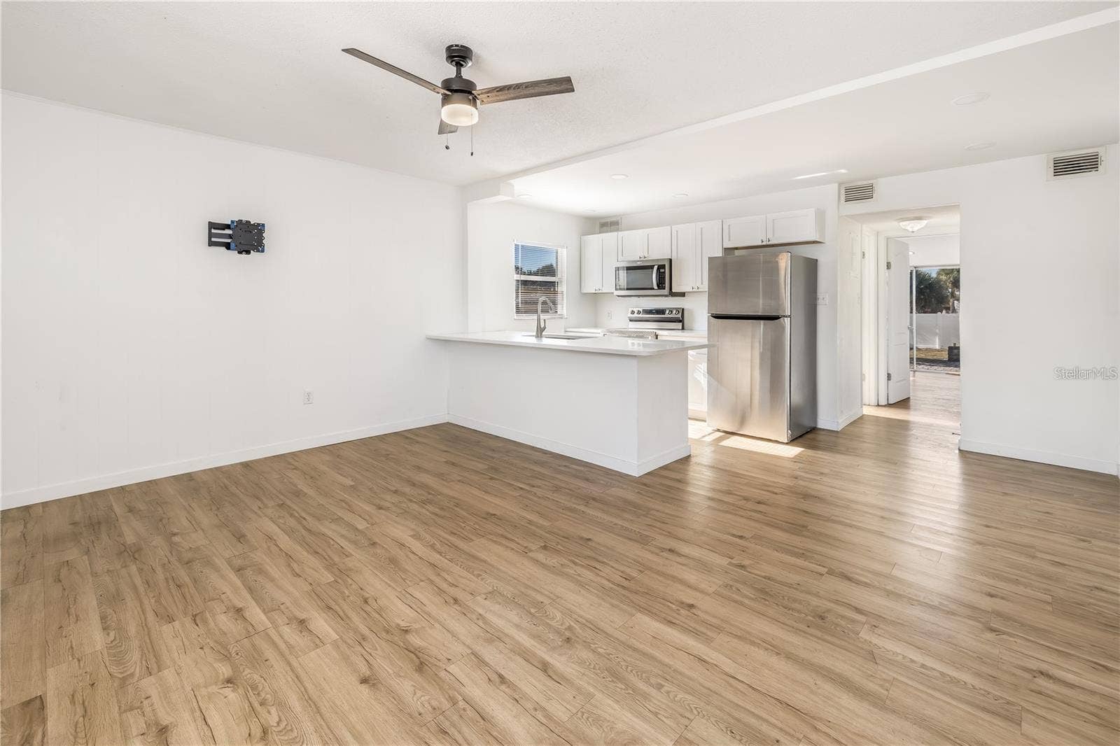 212 S DAYTONA AVENUE, Flagler Beach, FL 32136