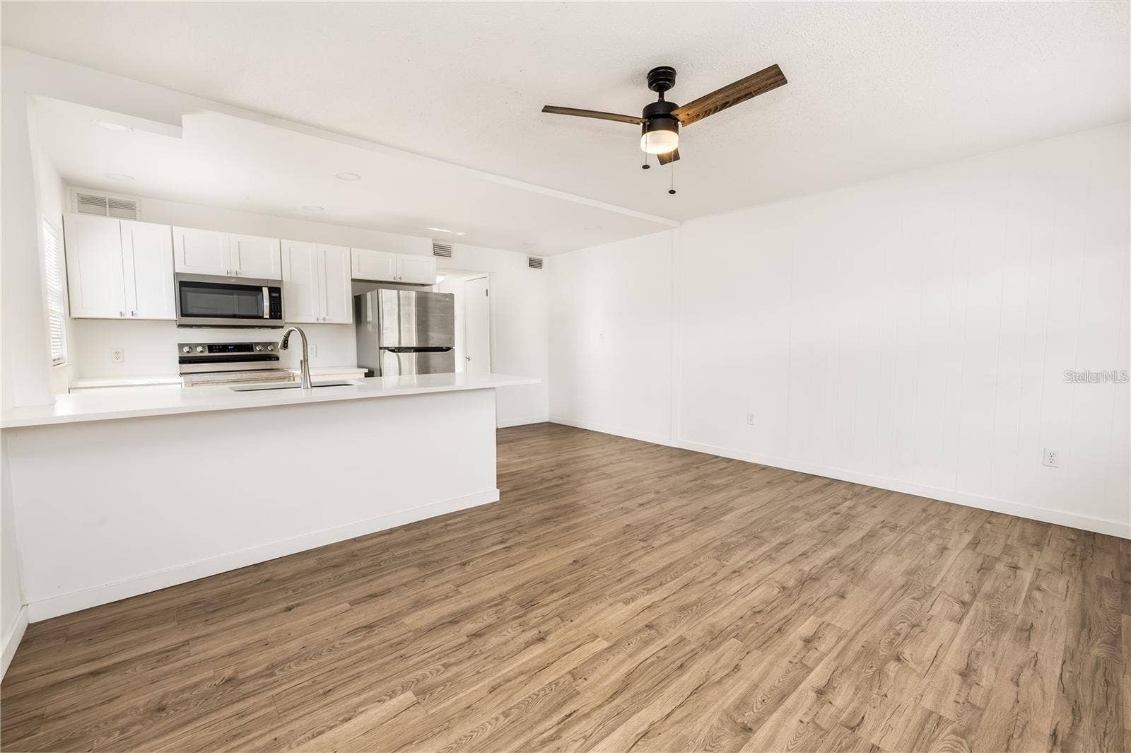 212 S DAYTONA AVENUE, Flagler Beach, FL 32136