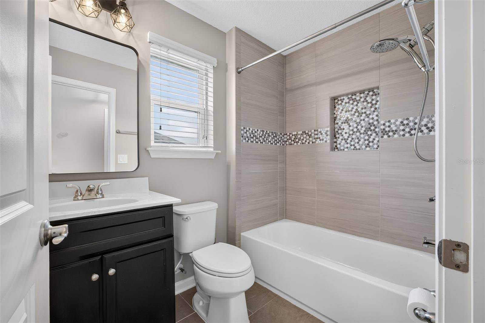 161 S COOPERS HAWK WAY, Palm Coast, FL 32164