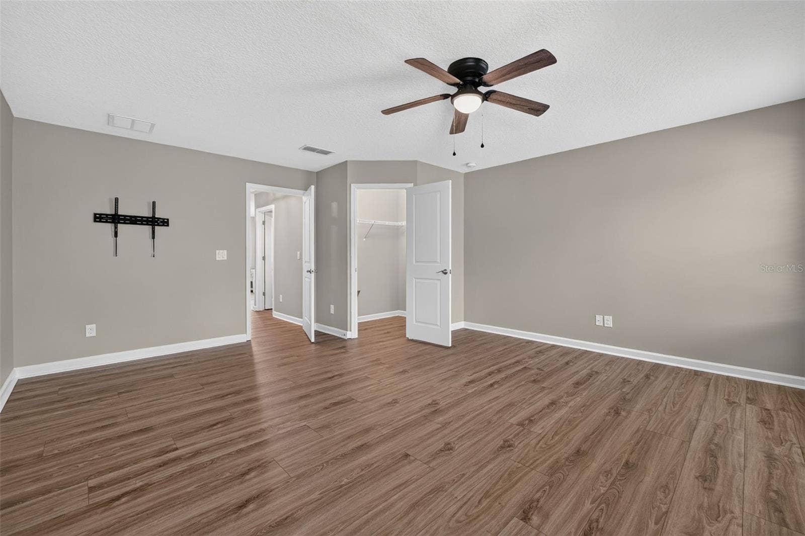 161 S COOPERS HAWK WAY, Palm Coast, FL 32164