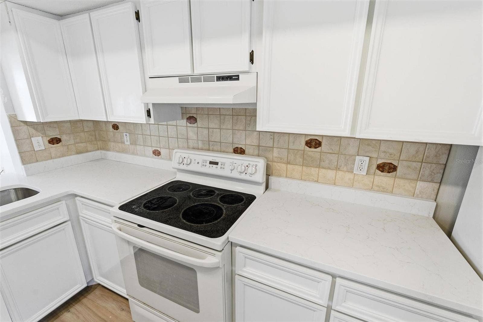 33 E SEA HARBOR, Ormond Beach, FL 32174 33 E SEA HARBOR, Ormond Beach, FL 32174
