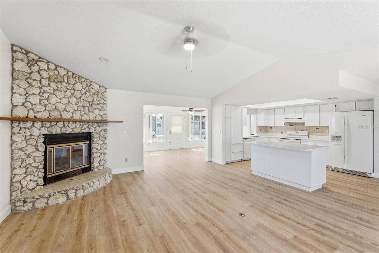33 E SEA HARBOR, Ormond Beach, FL 32174 33 E SEA HARBOR, Ormond Beach, FL 32174