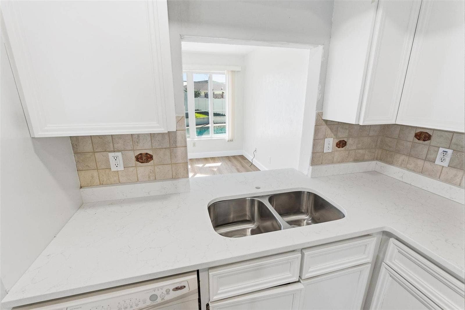 33 E SEA HARBOR, Ormond Beach, FL 32174 33 E SEA HARBOR, Ormond Beach, FL 32174