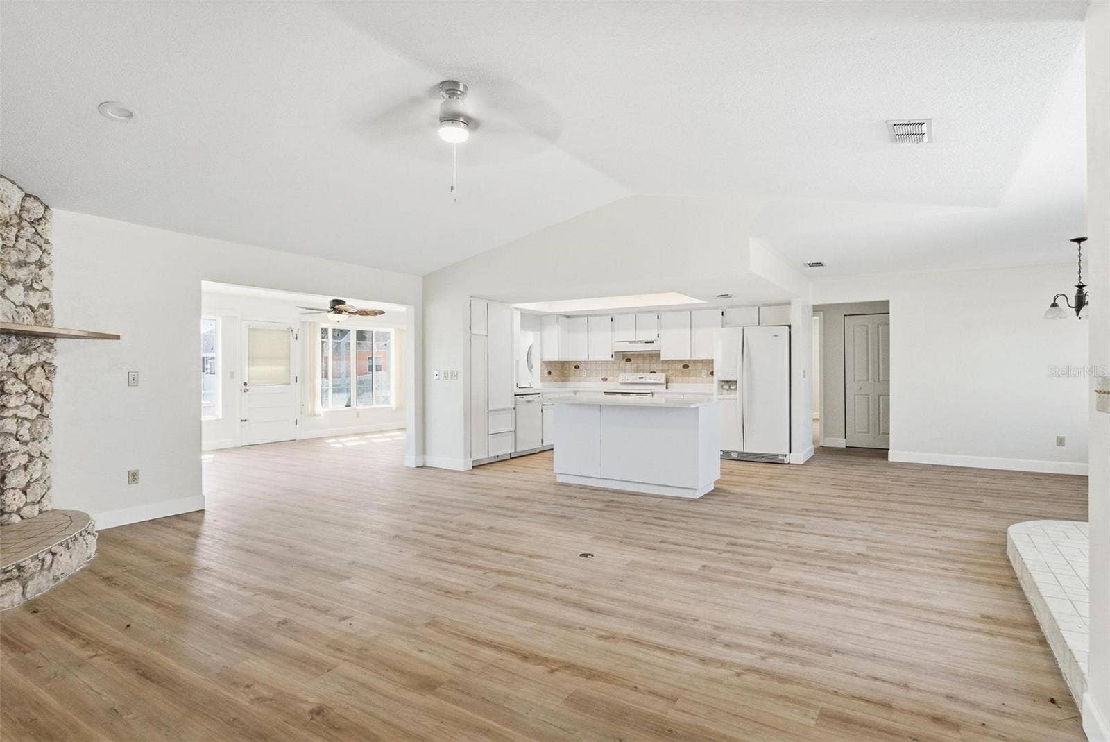 33 E SEA HARBOR, Ormond Beach, FL 32174 33 E SEA HARBOR, Ormond Beach, FL 32174